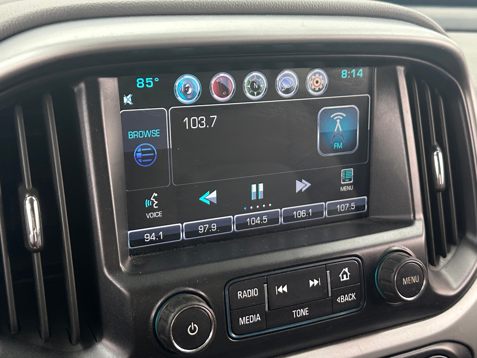 Thumbnail: 2015 Chevrolet Colorado - 4