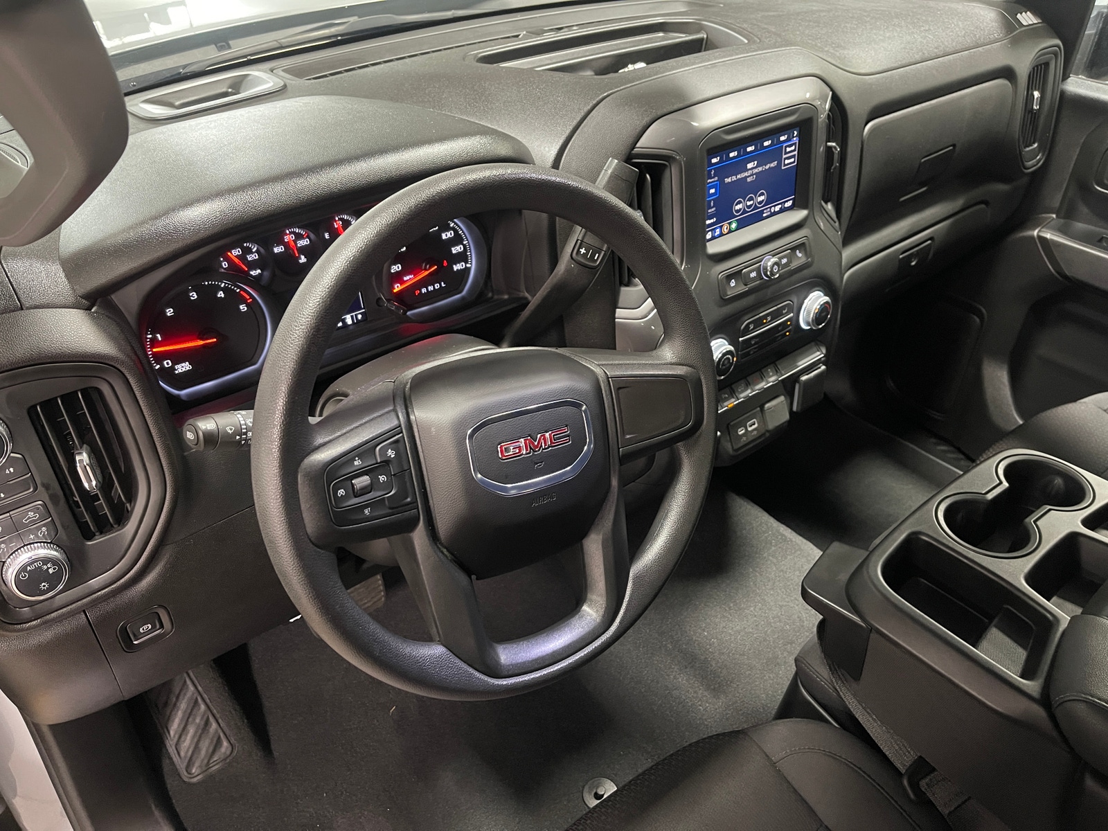 Thumbnail: 2024 GMC Sierra 2500 - 3