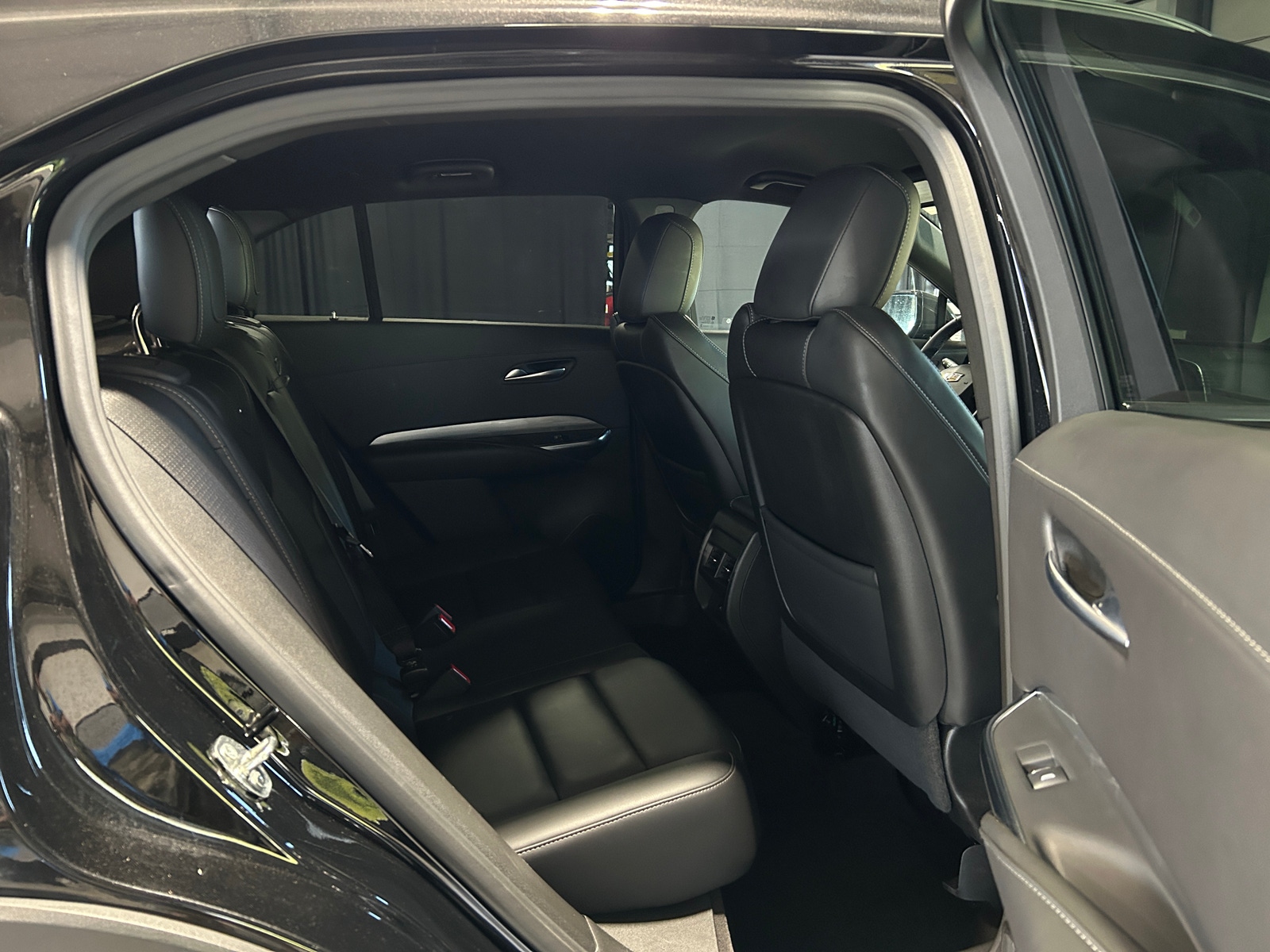 Thumbnail: 2024 Cadillac XT4 - 5