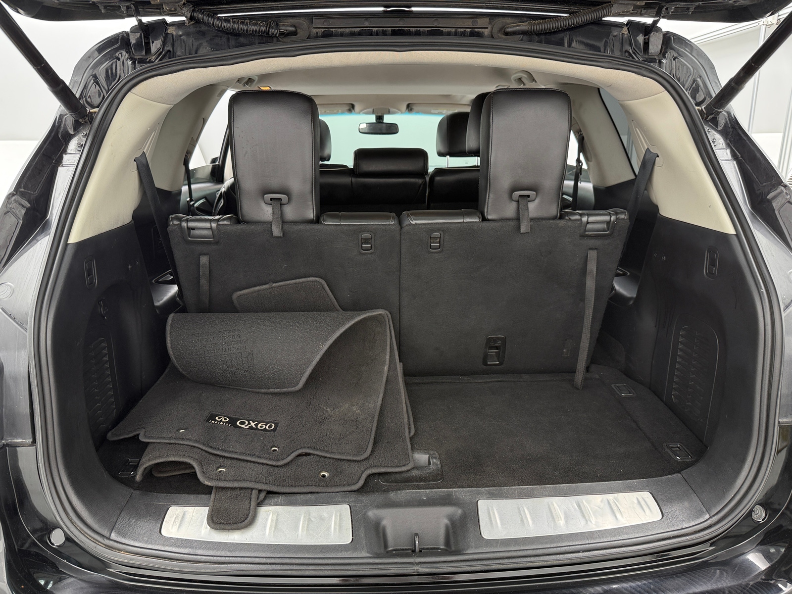 Thumbnail: 2016 INFINITI QX60 - 6