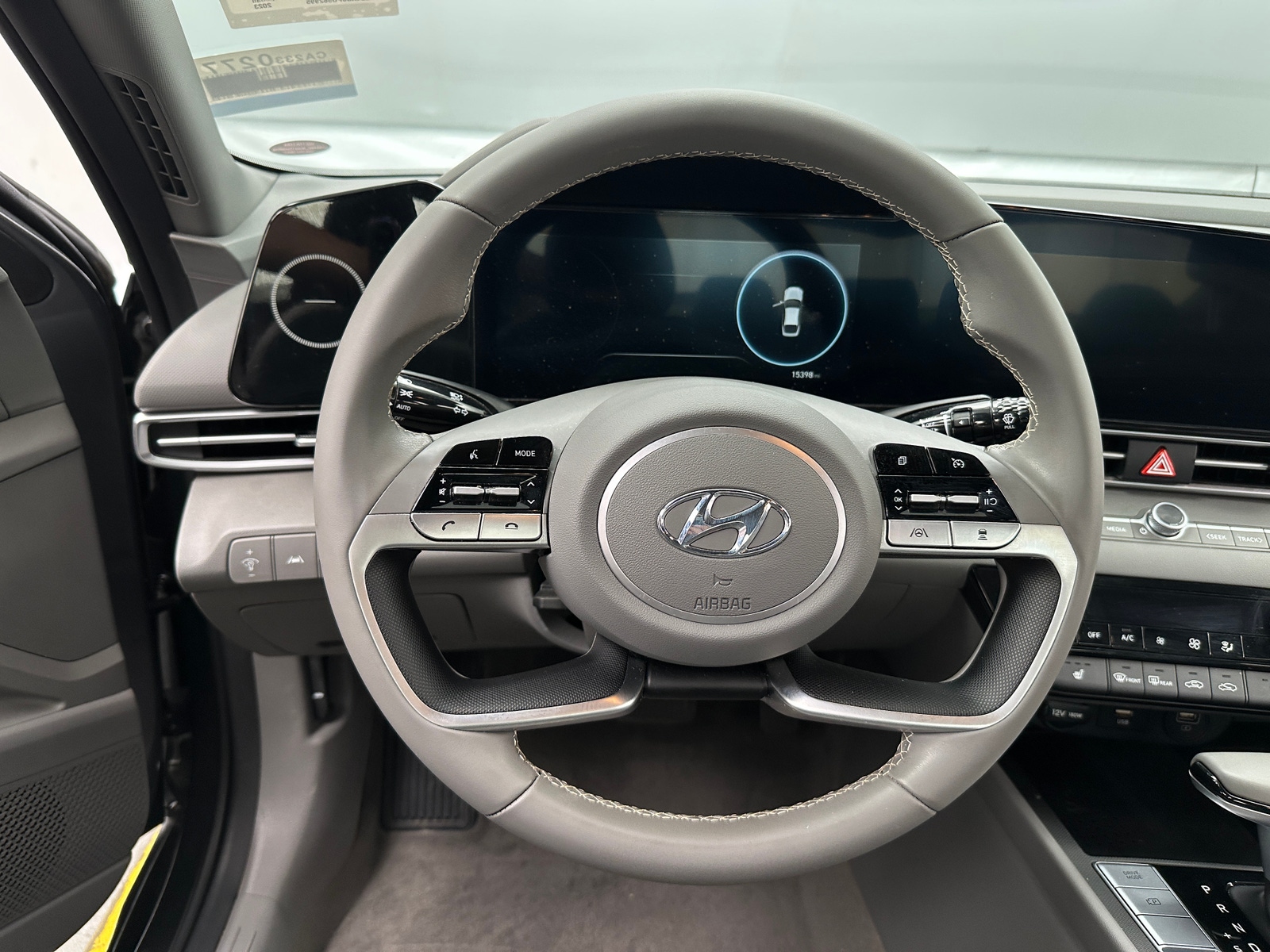 Thumbnail: 2023 Hyundai Elantra - 5