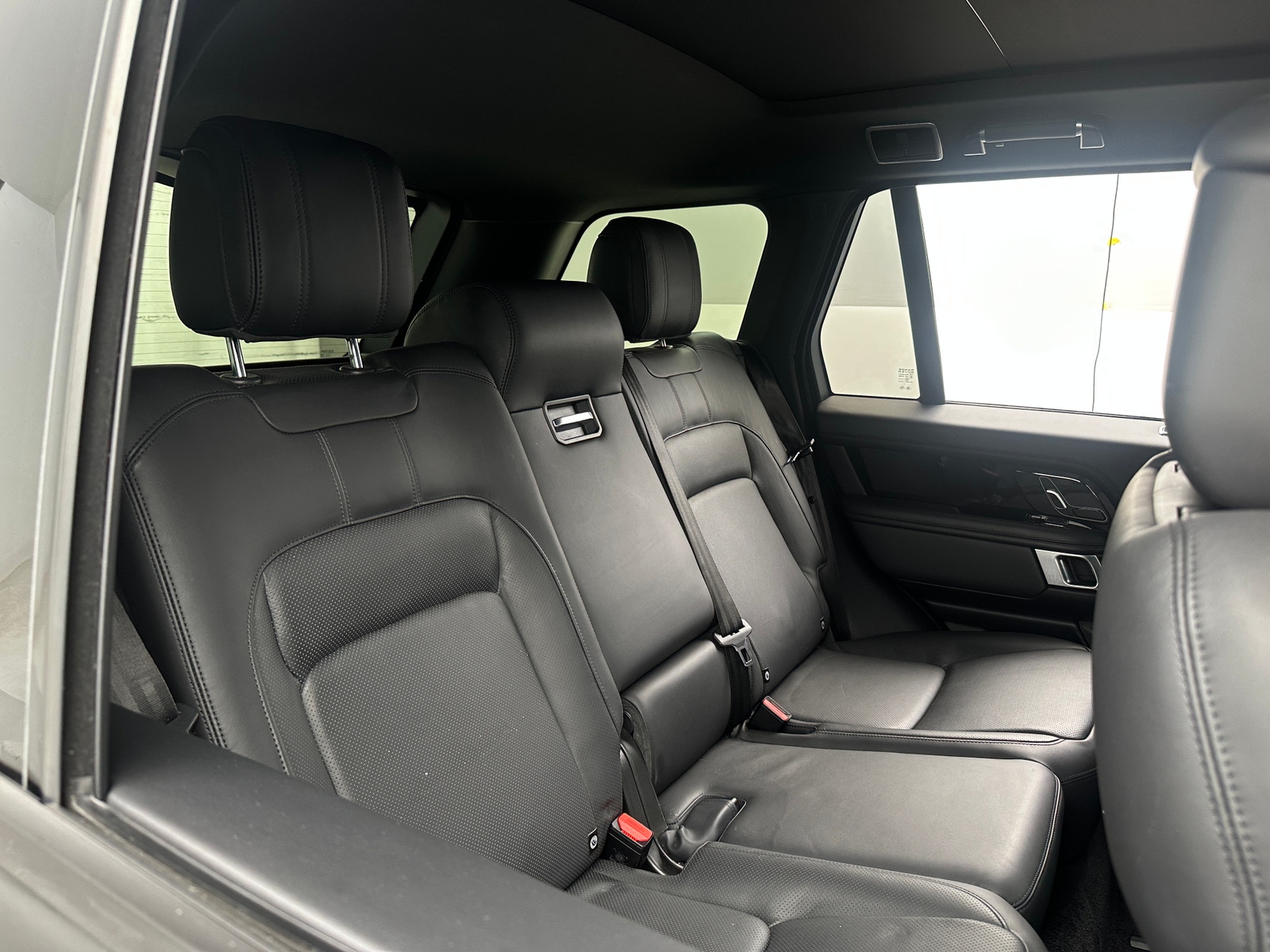 Thumbnail: 2019 Land Rover Range Rover - 5
