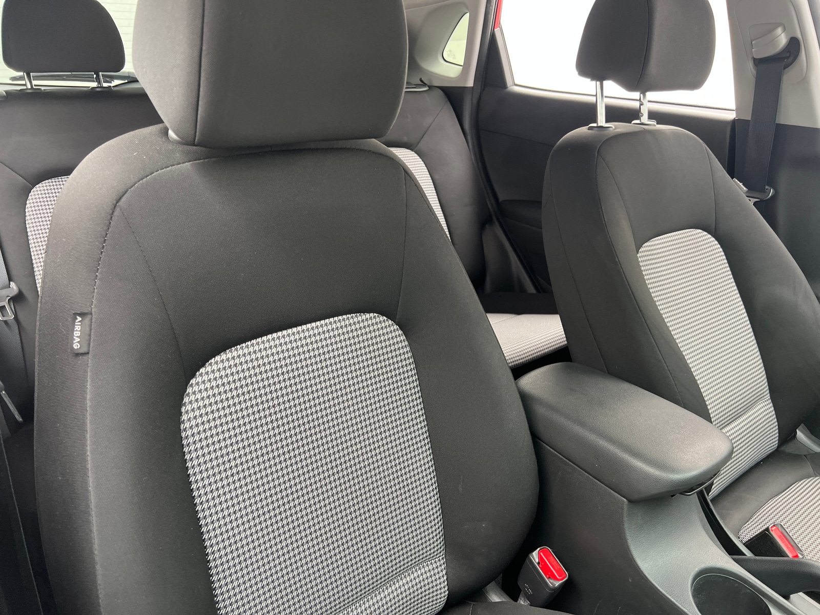 Thumbnail: 2021 Hyundai Kona - 2