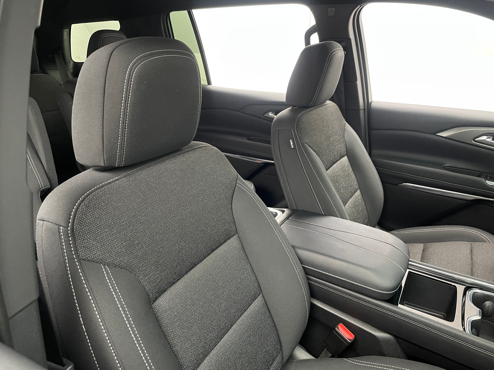 Thumbnail: 2025 Chevrolet Traverse - 2