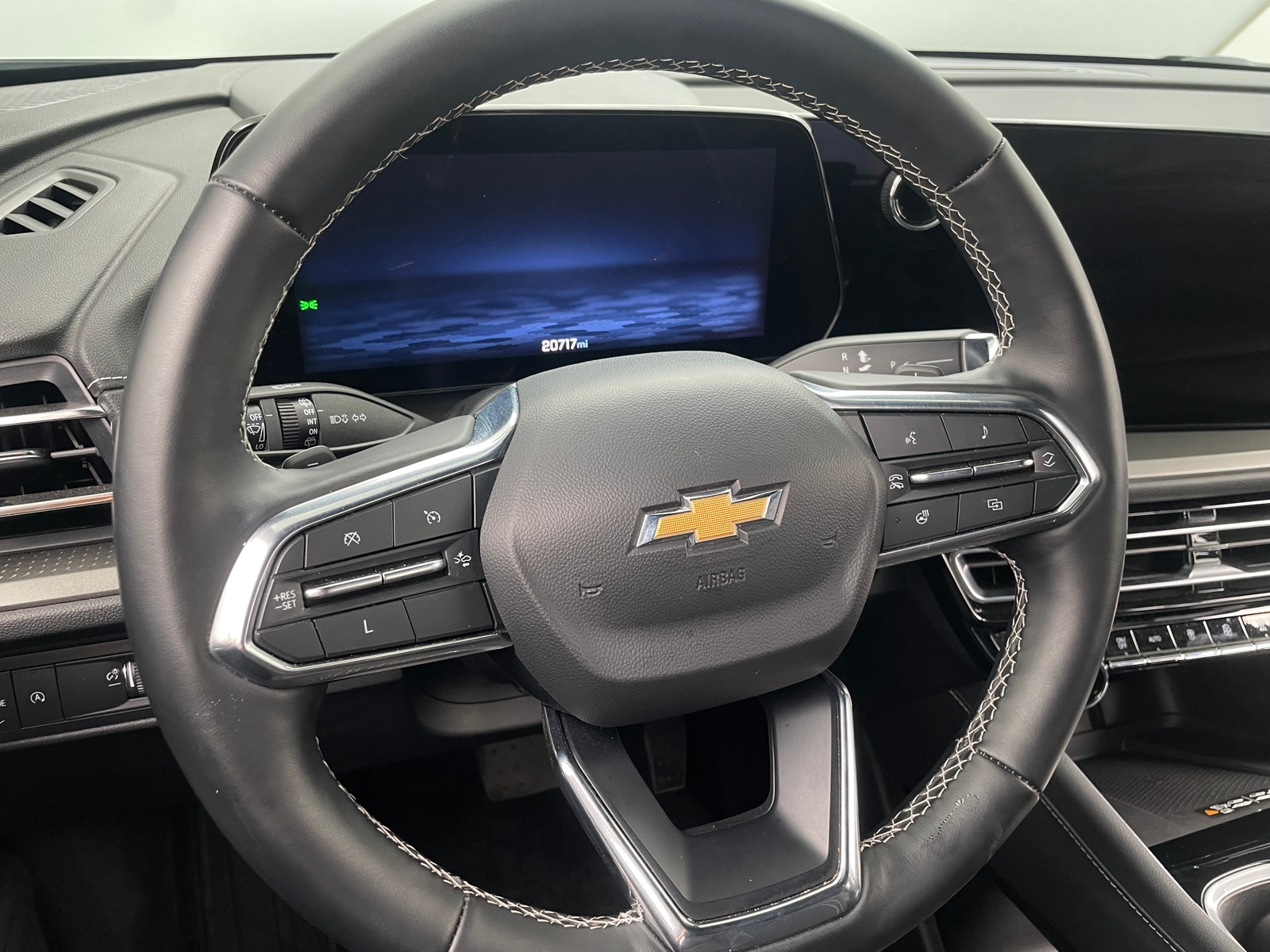 Thumbnail: 2025 Chevrolet Traverse - 5
