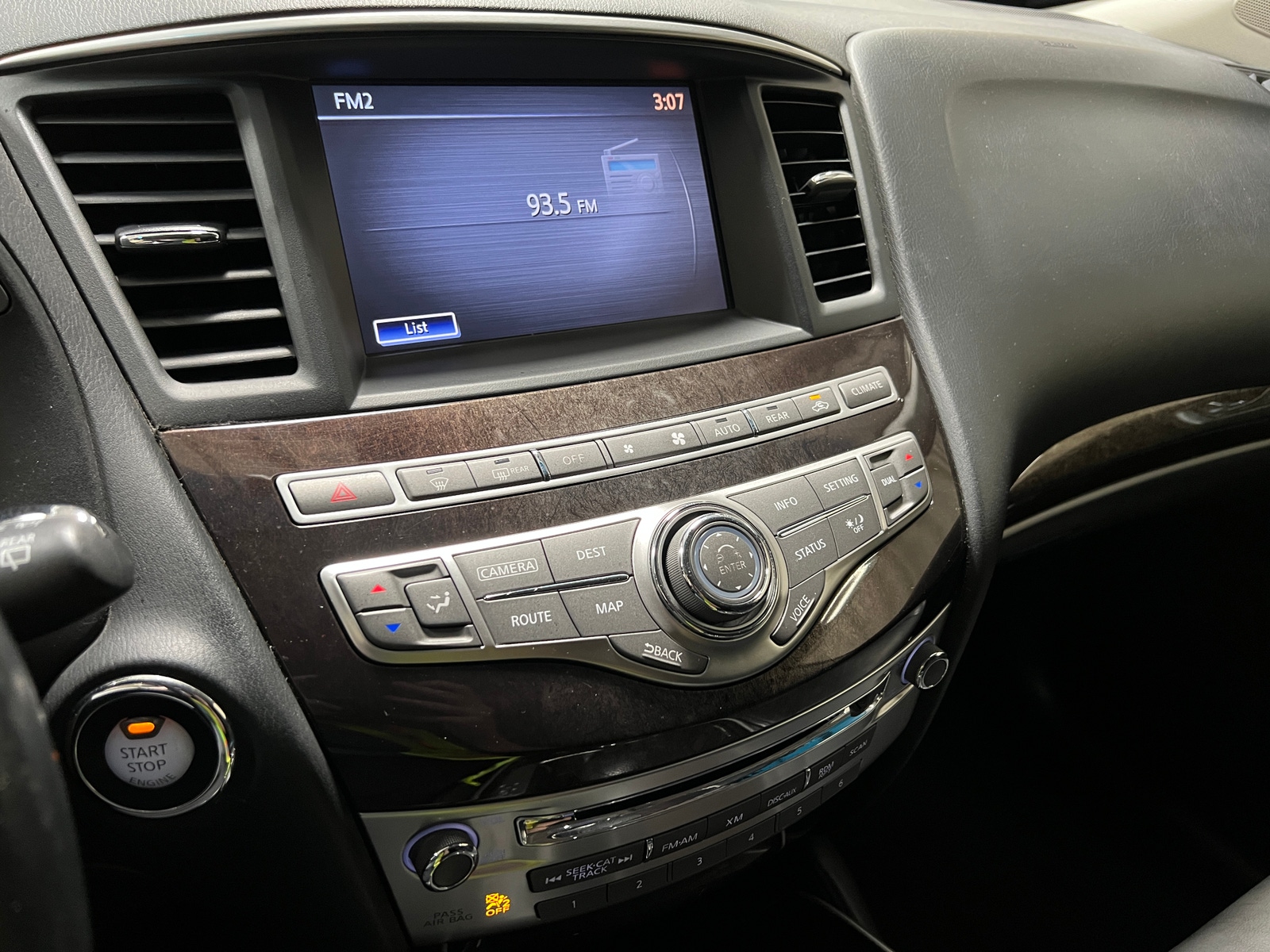 Thumbnail: 2015 INFINITI QX60 - 3