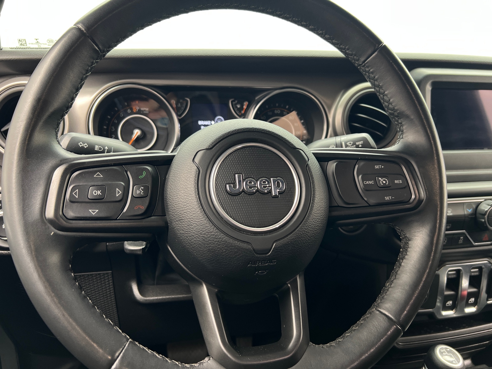 Thumbnail: 2022 Jeep Wrangler - 5