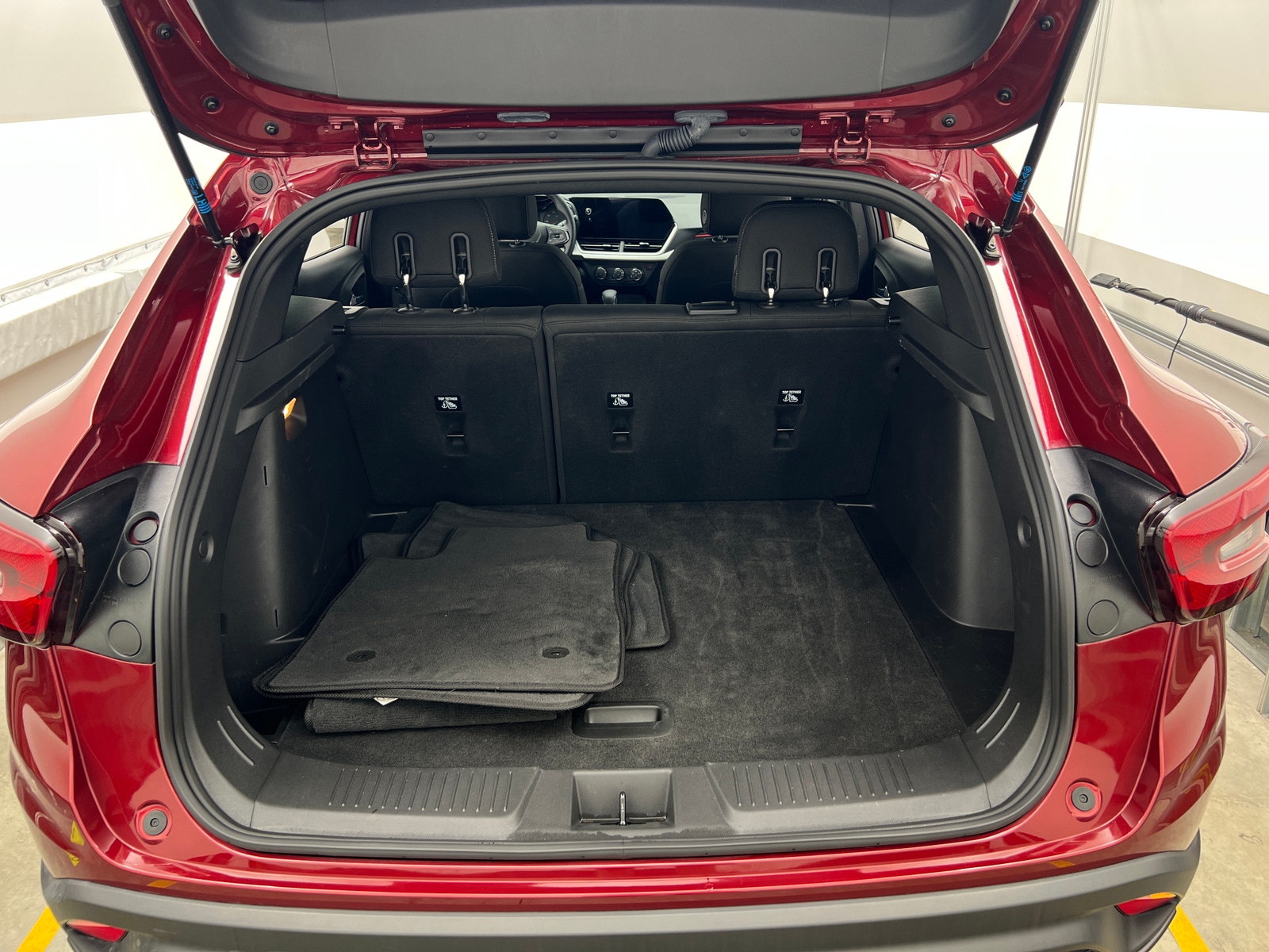 Thumbnail: 2024 Chevrolet Trax - 7