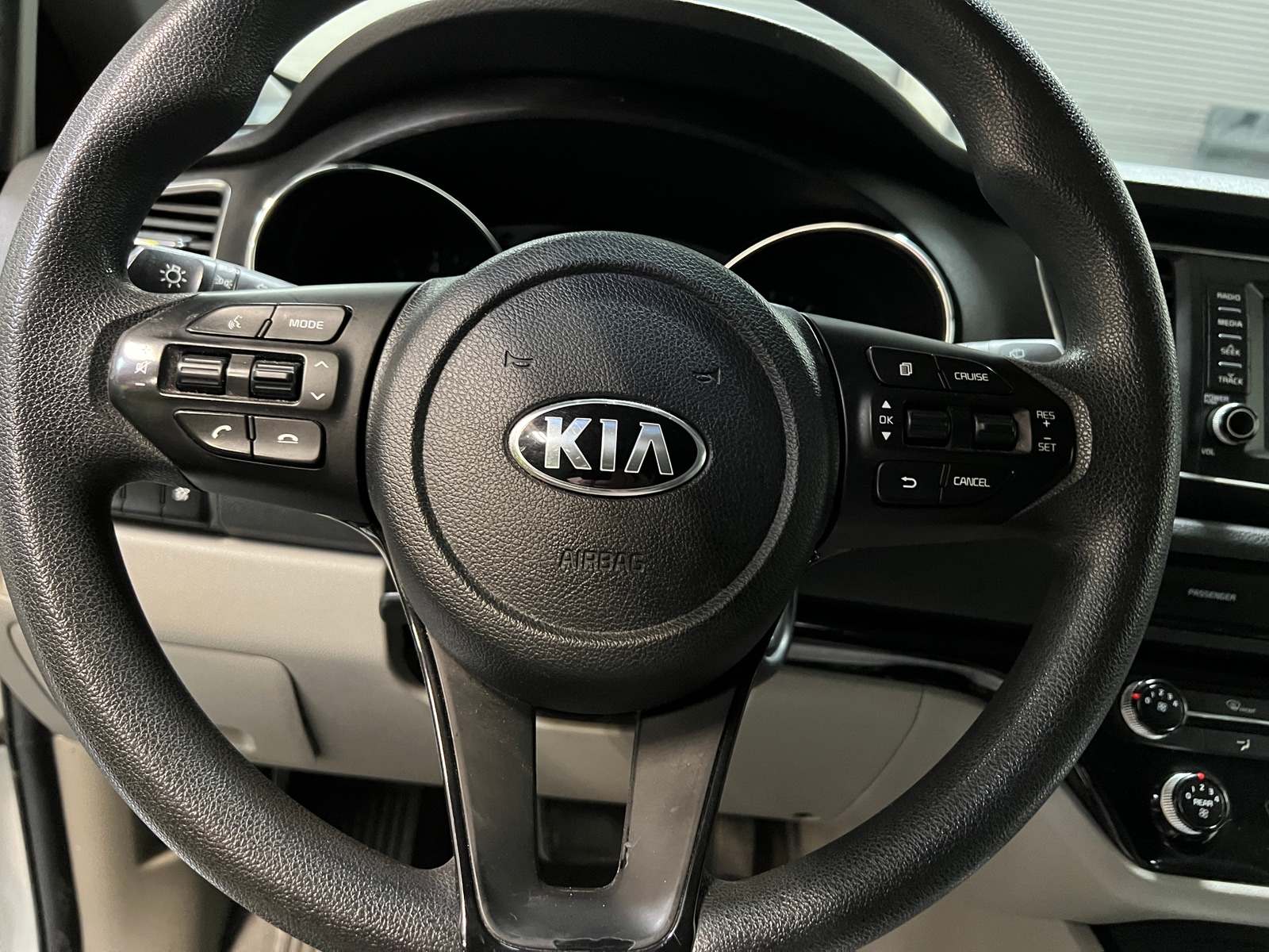 Thumbnail: 2019 Kia Sedona - 5
