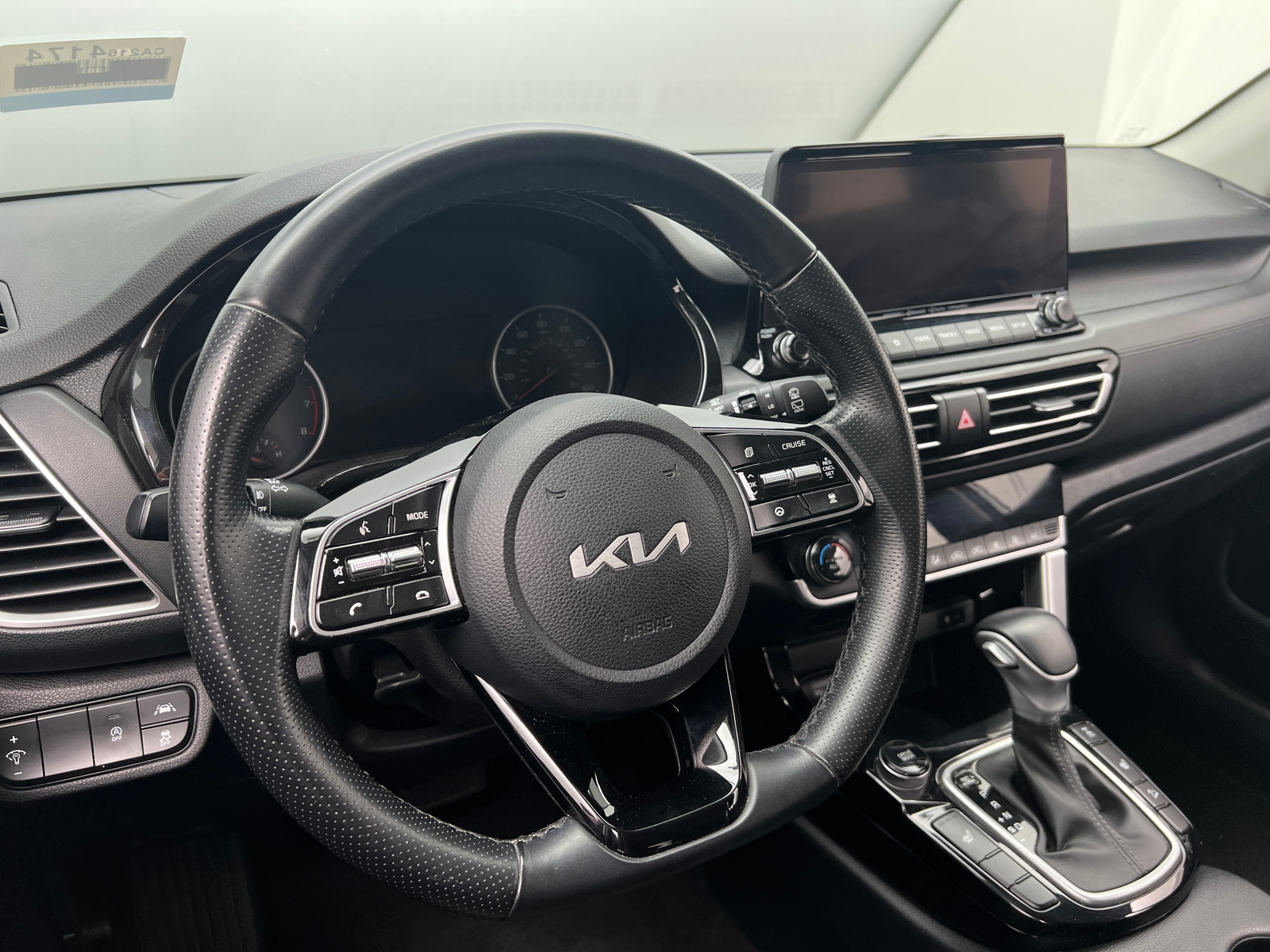 Thumbnail: 2022 Kia Seltos - 4