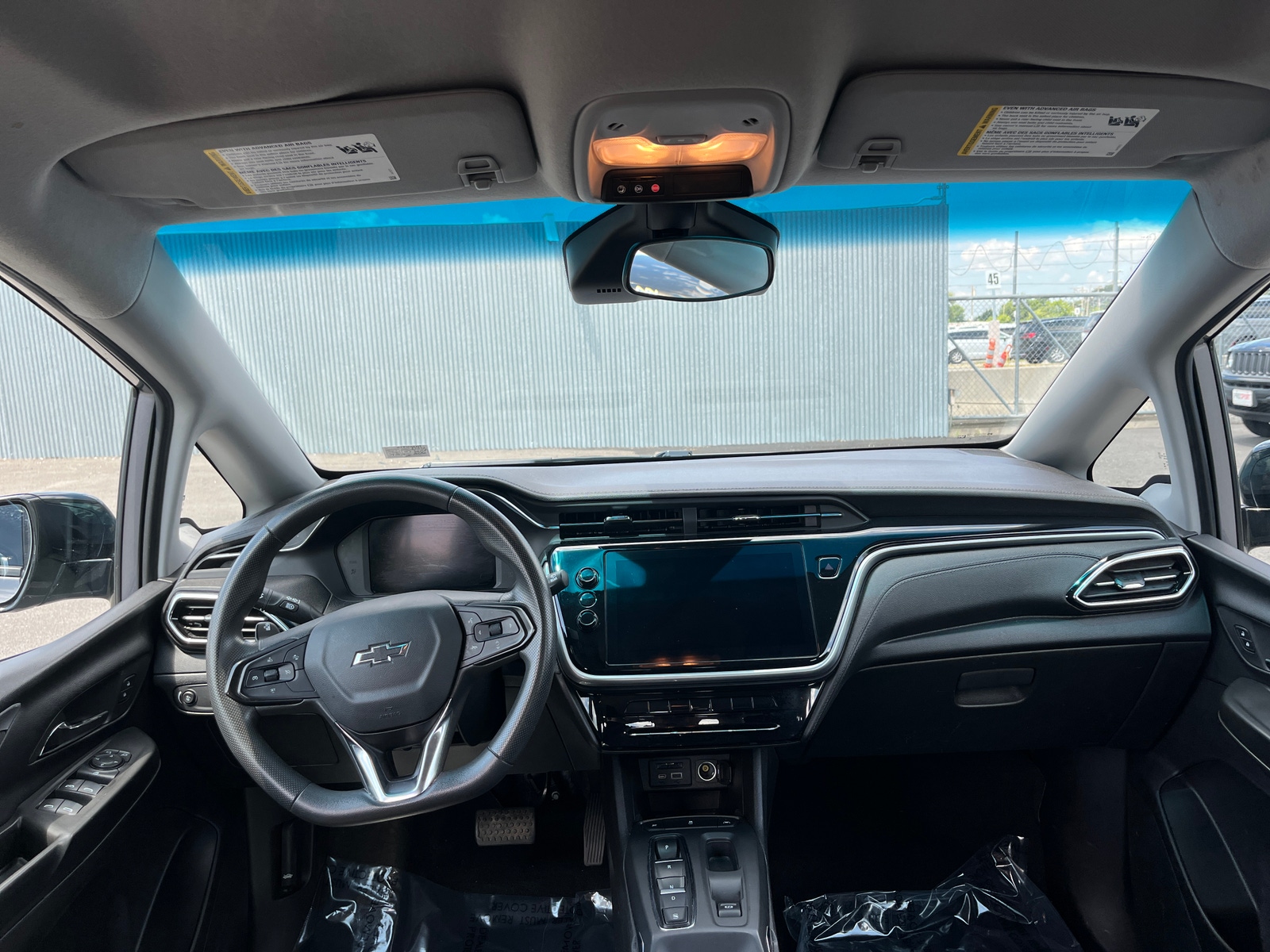 Thumbnail: 2023 Chevrolet Bolt EV - 3