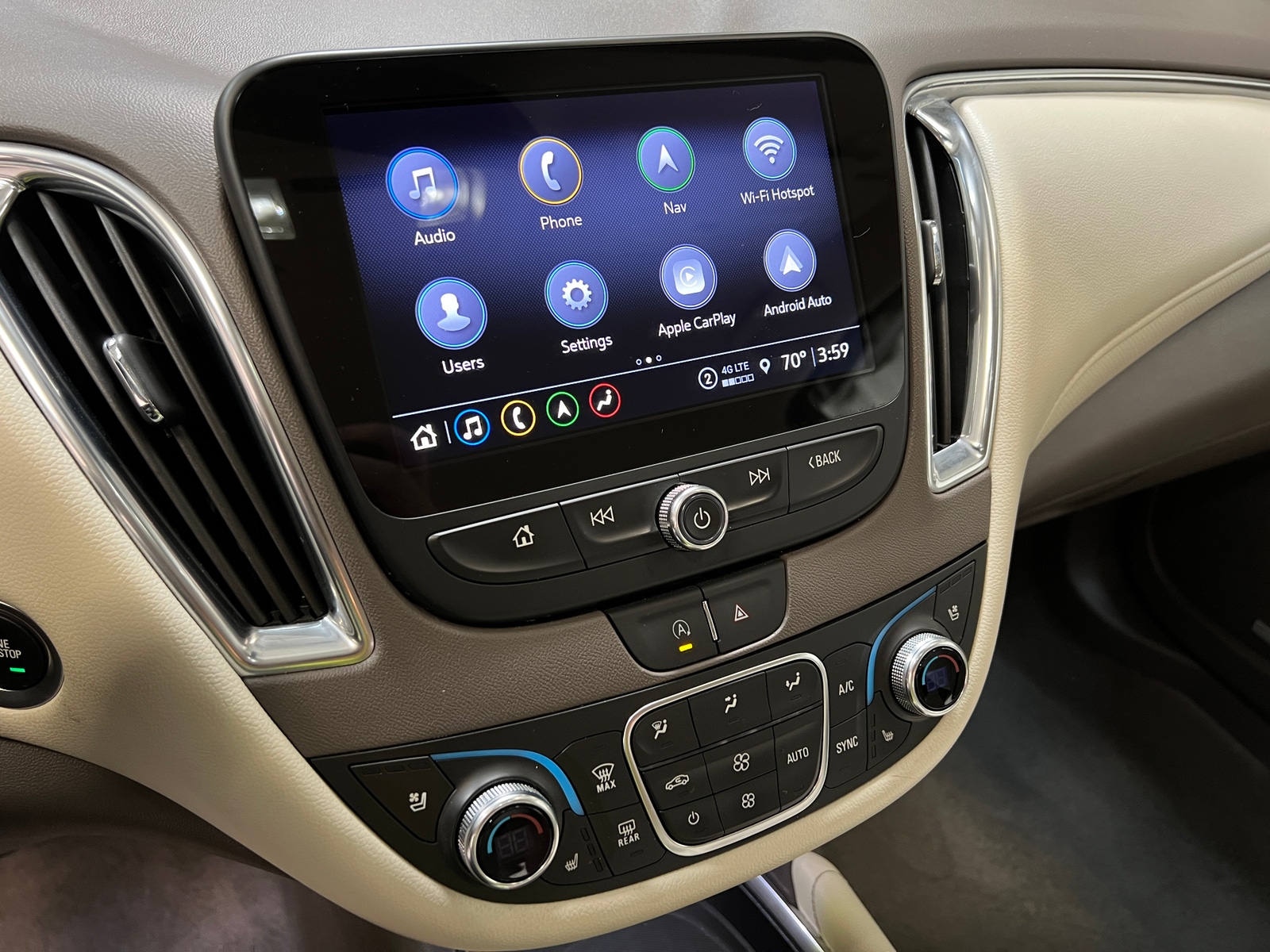 Thumbnail: 2024 Chevrolet Malibu - 3
