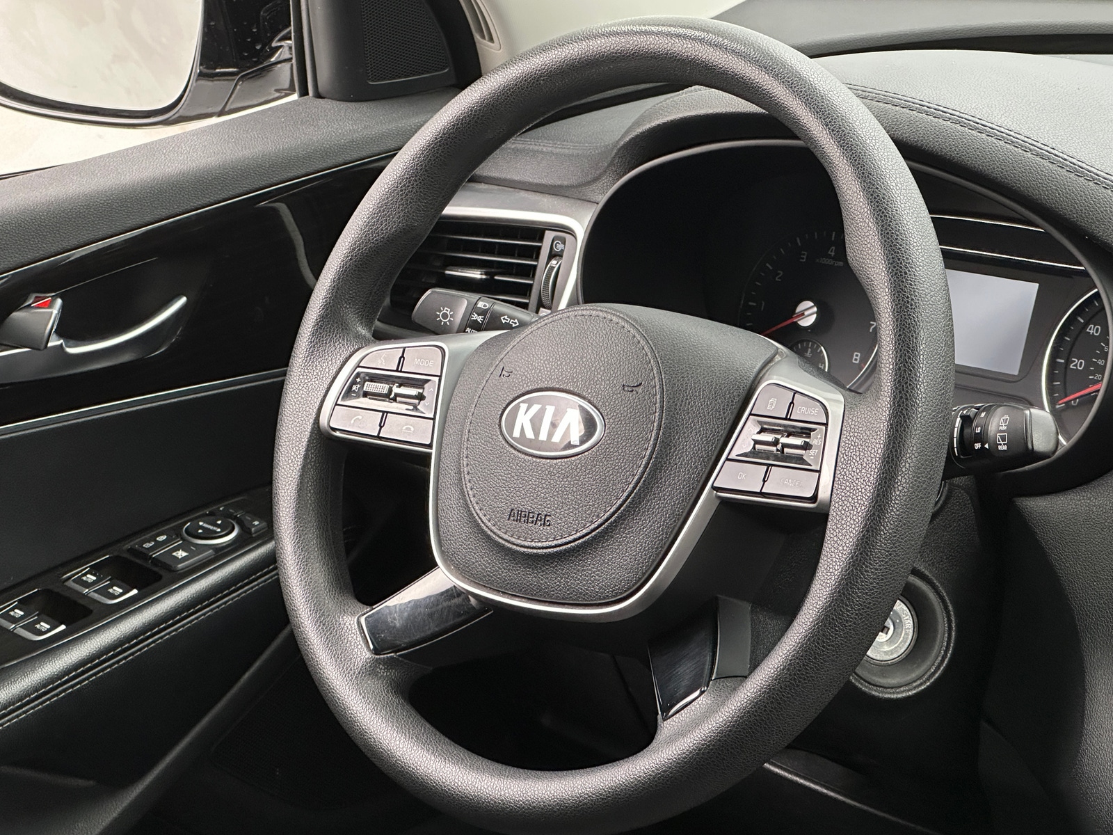 Thumbnail: 2020 Kia Sorento - 5