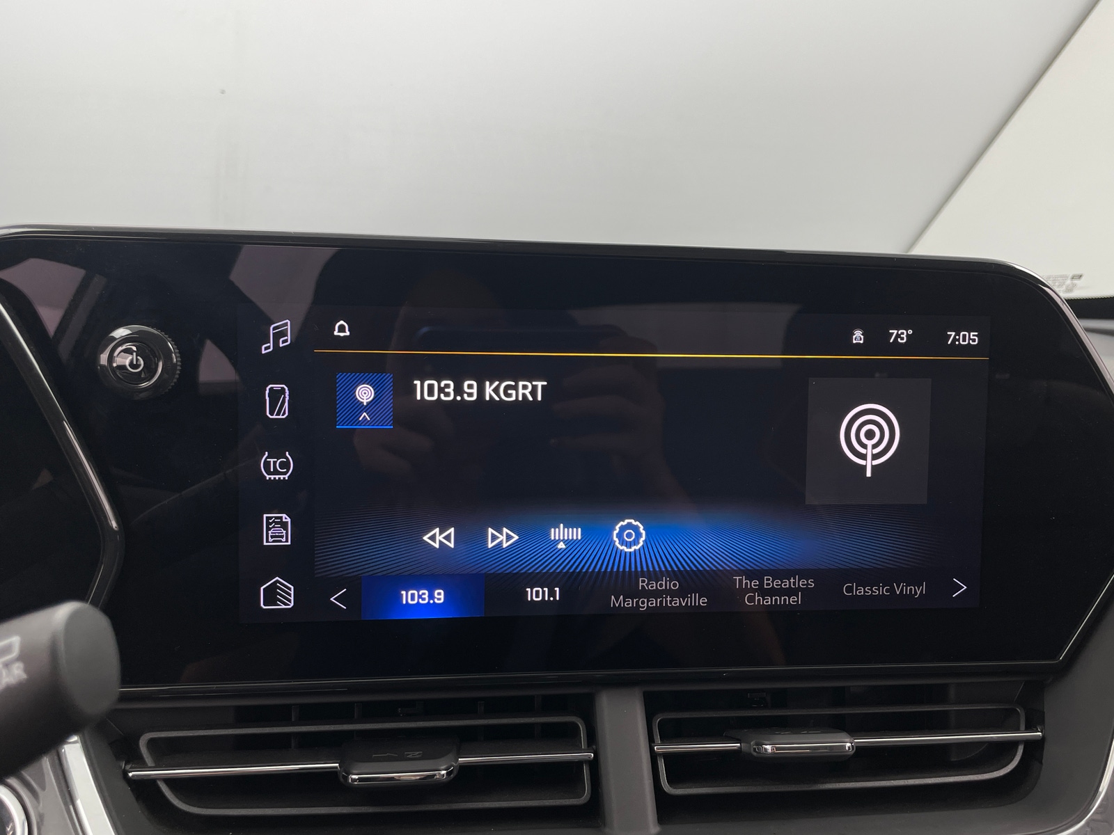 Thumbnail: 2025 Chevrolet Trax - 4