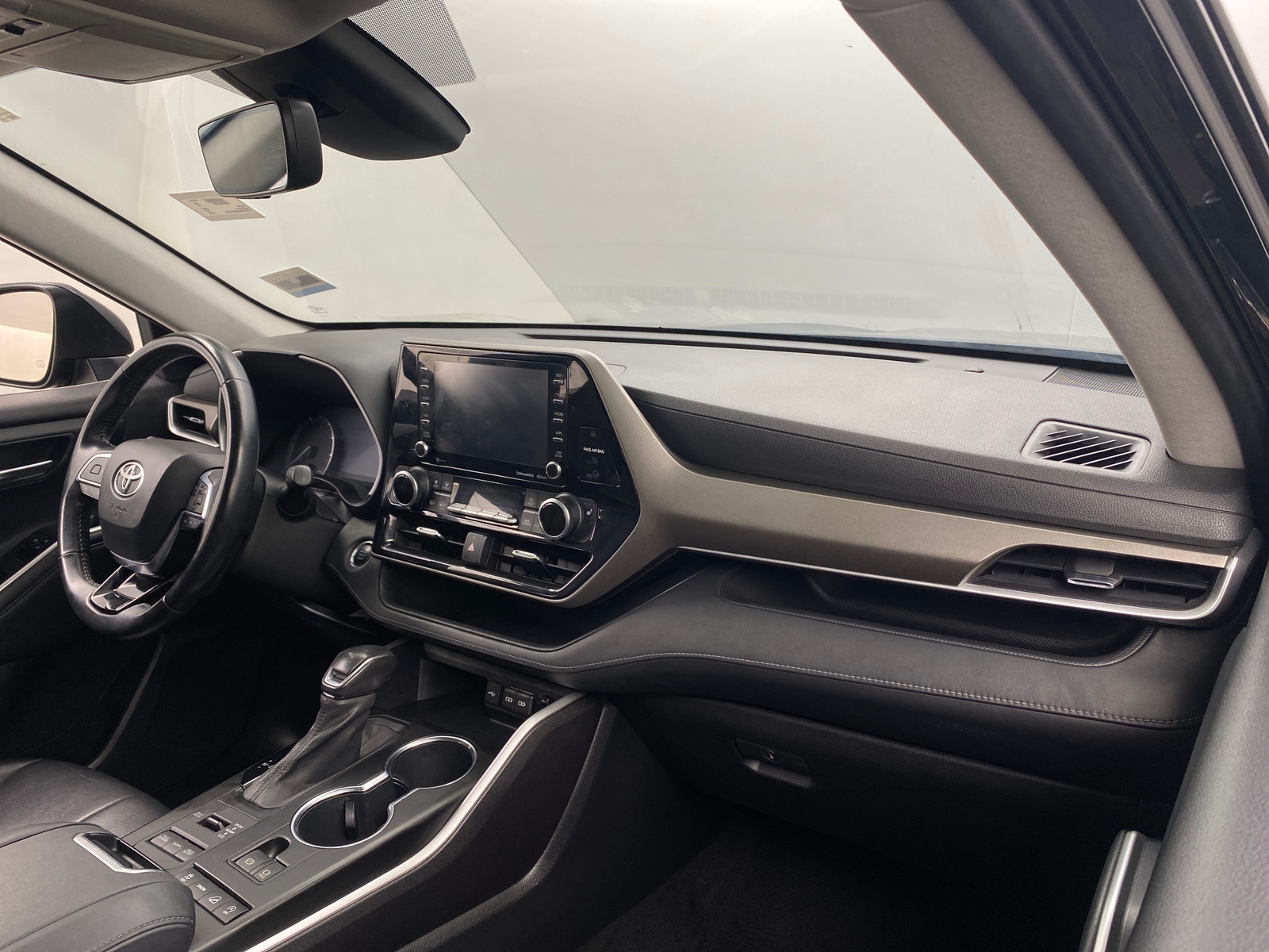 Thumbnail: 2021 Toyota Highlander - 2