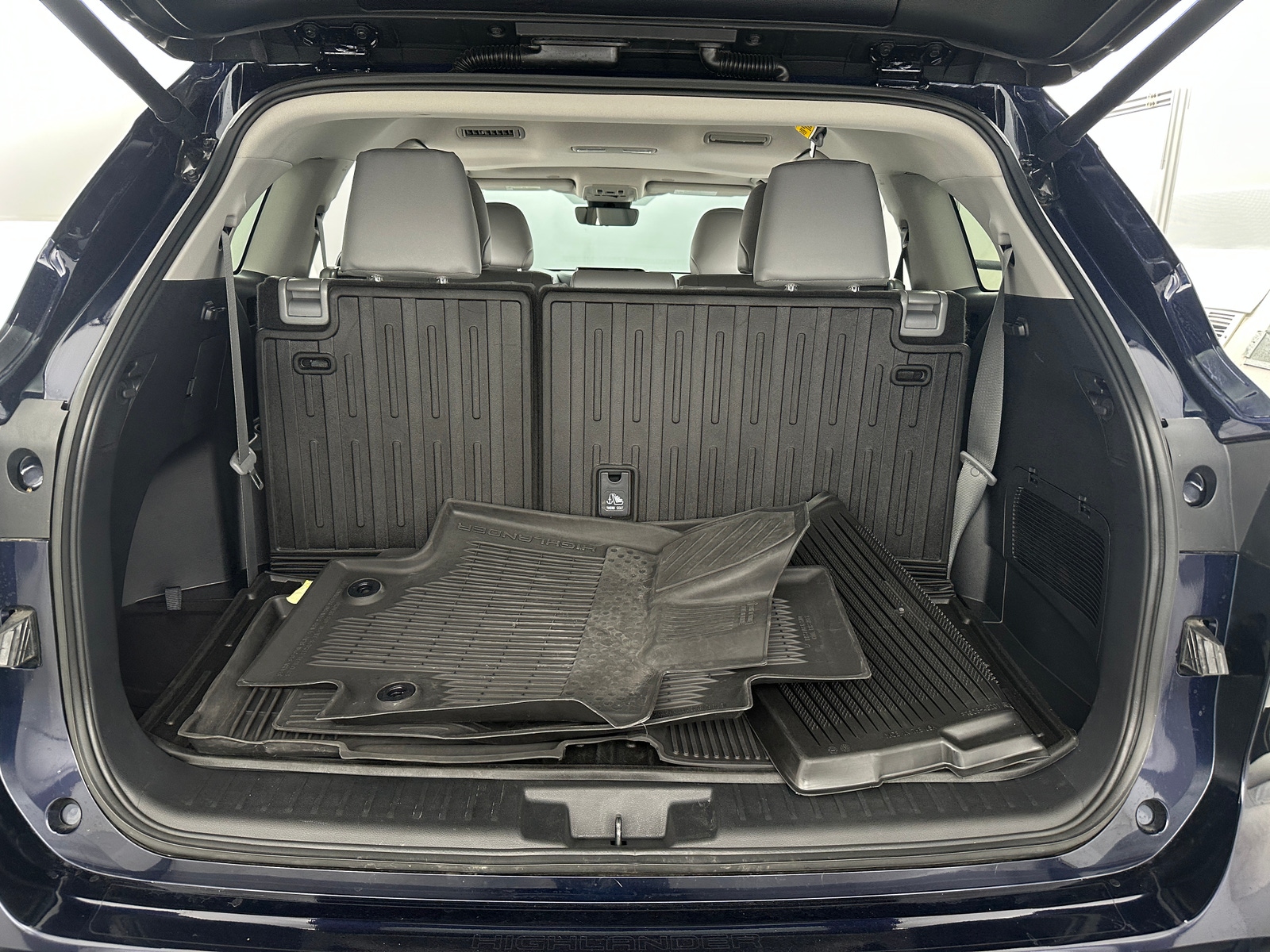 Thumbnail: 2025 Toyota Highlander - 6