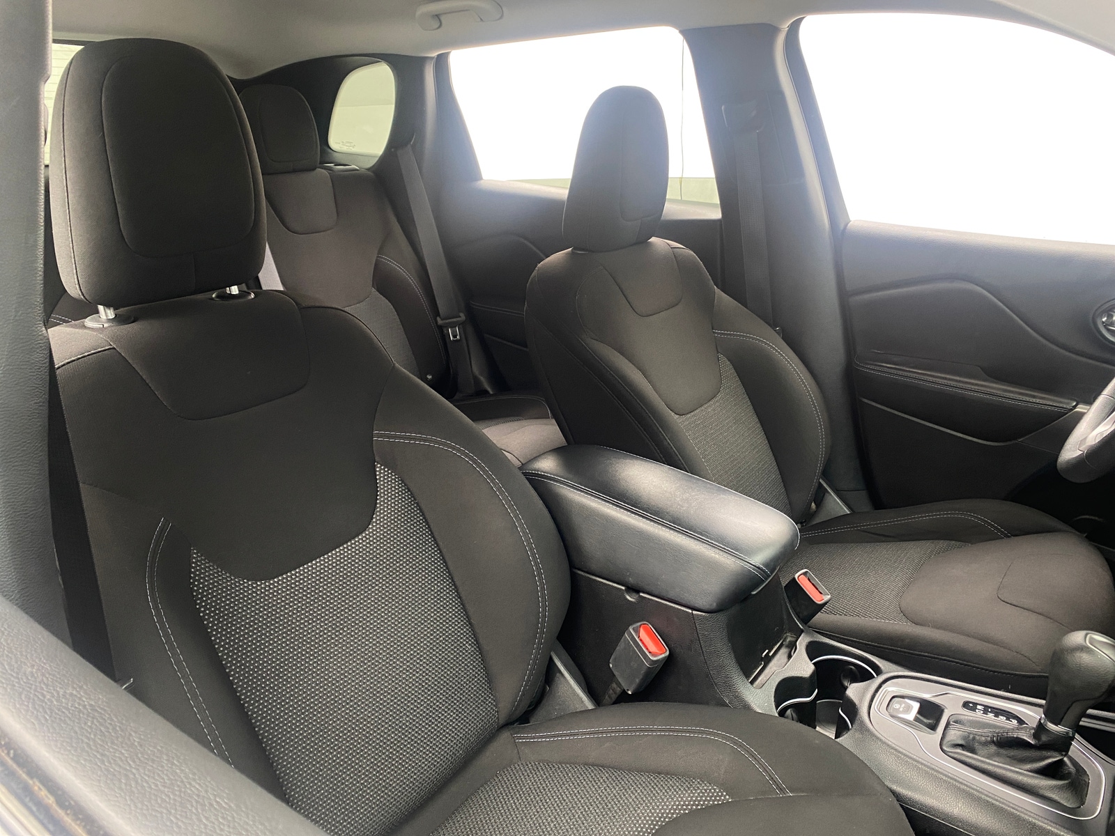 Thumbnail: 2019 Jeep Cherokee - 2