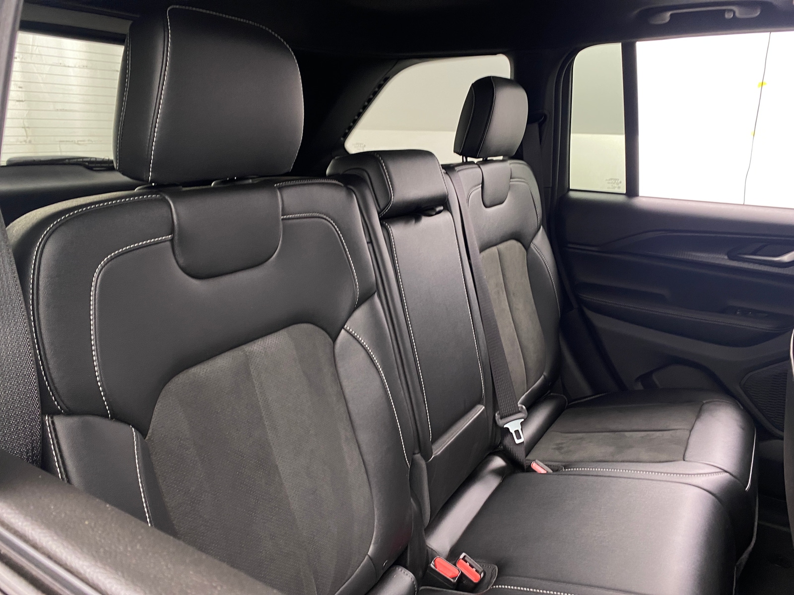 Thumbnail: 2023 Jeep Grand Cherokee - 5