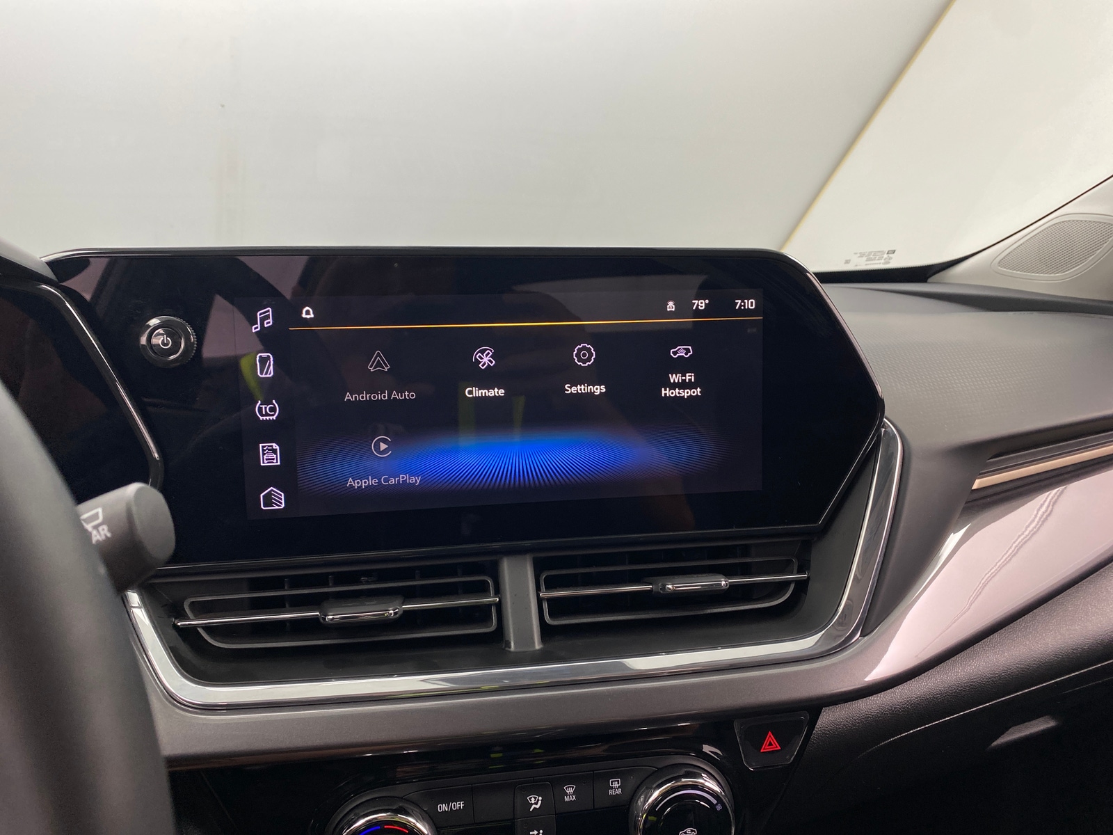 Thumbnail: 2025 Chevrolet Trax - 3