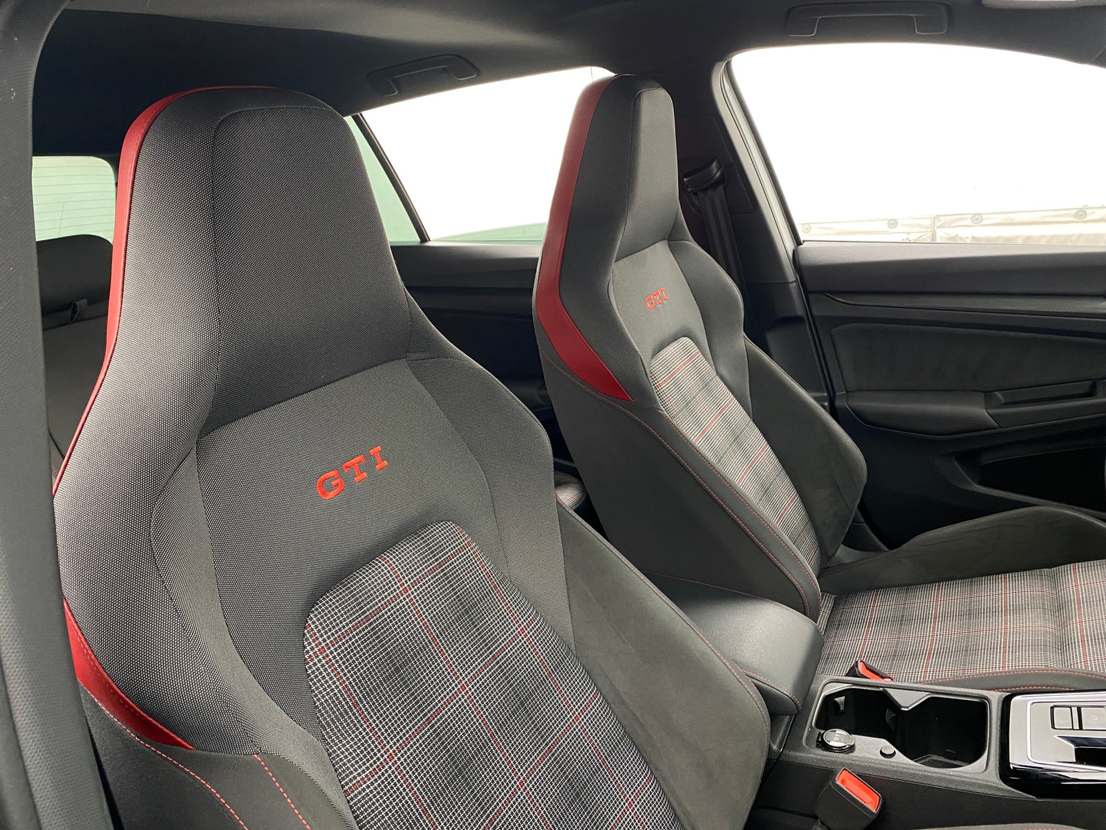 Thumbnail: 2023 Volkswagen Golf - 2