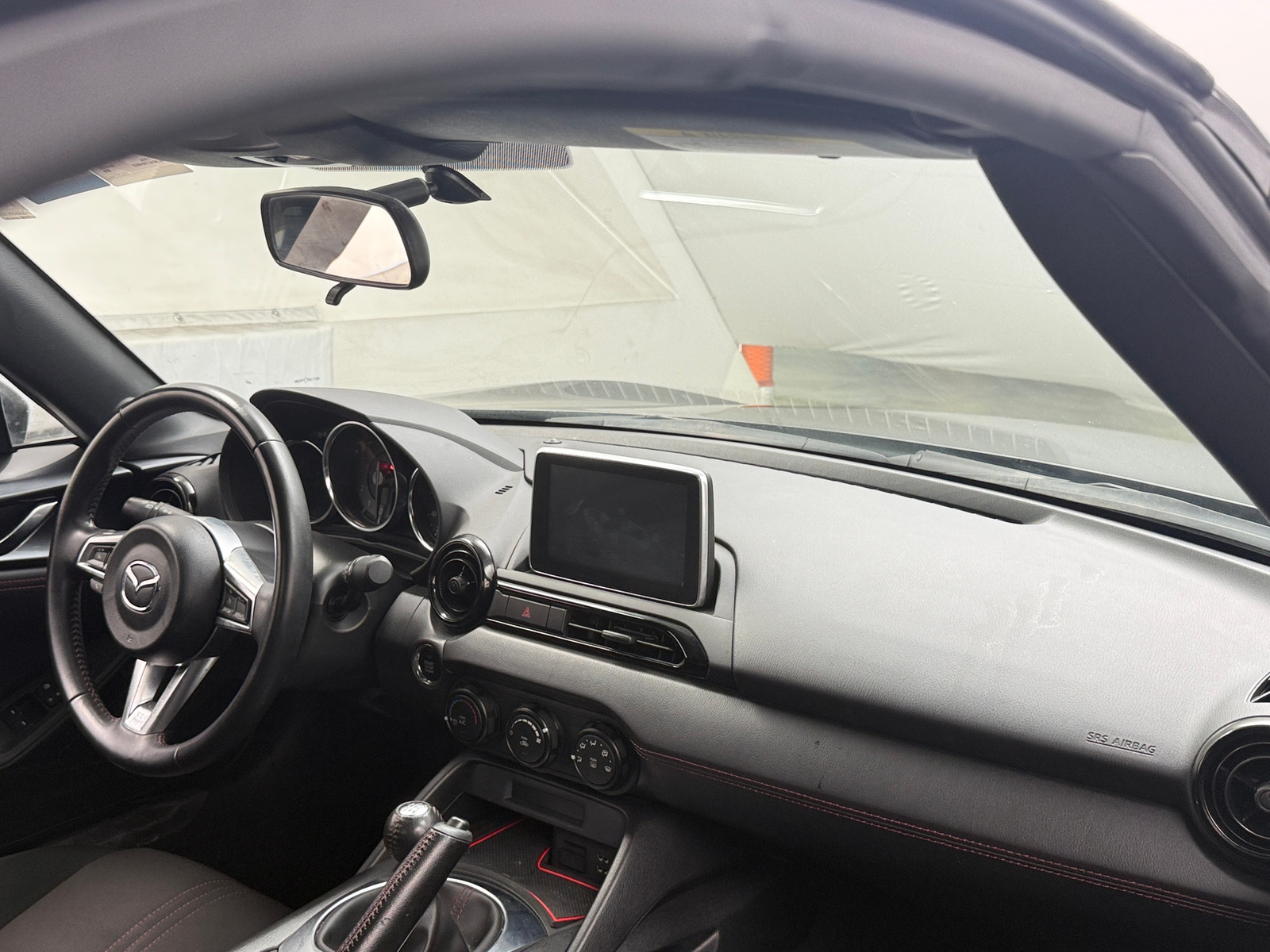 Thumbnail: 2016 Mazda MX-5 Miata - 3