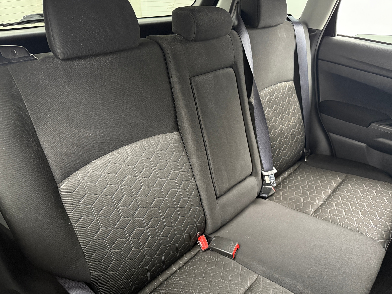 Thumbnail: 2021 Mitsubishi Outlander Sport - 6