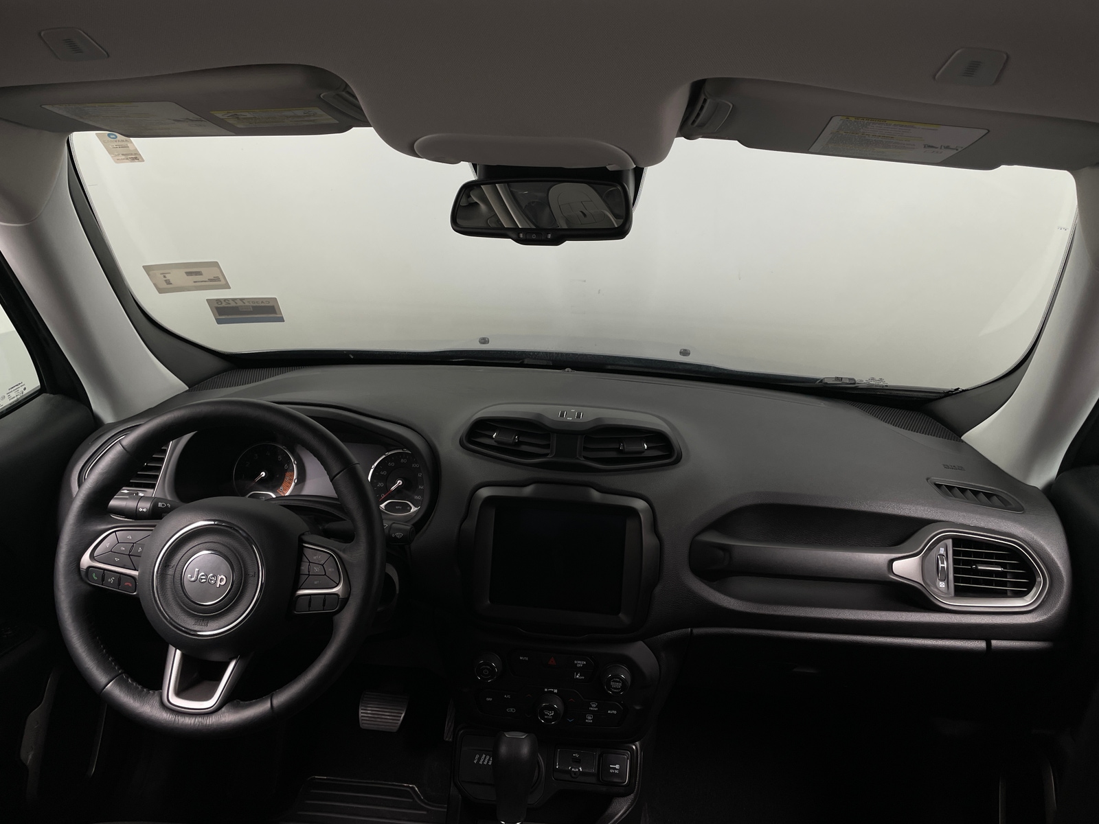 Thumbnail: 2022 Jeep Renegade - 3