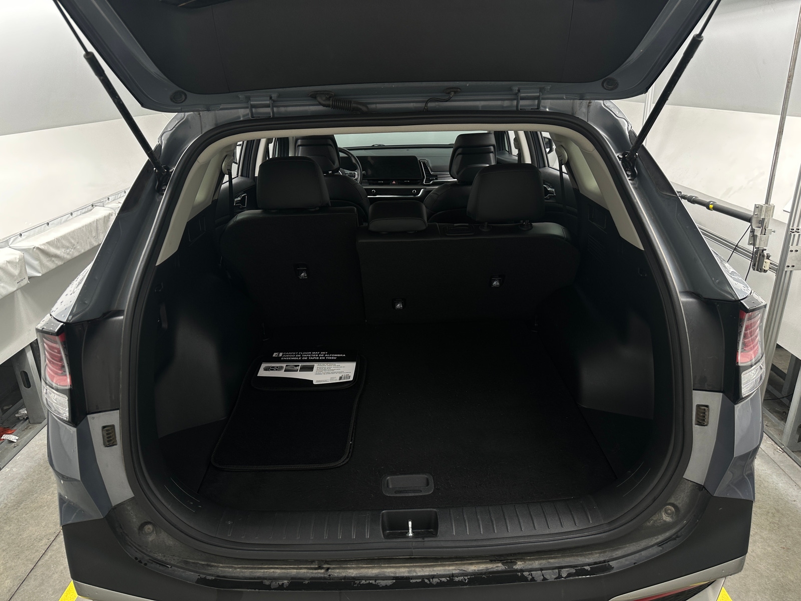 Thumbnail: 2023 Kia Sportage - 6