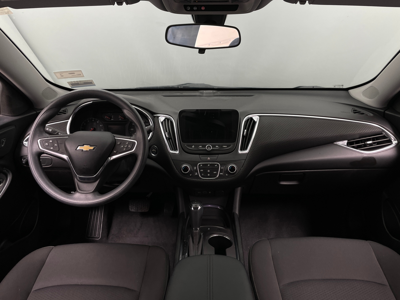 Thumbnail: 2019 Chevrolet Malibu - 3