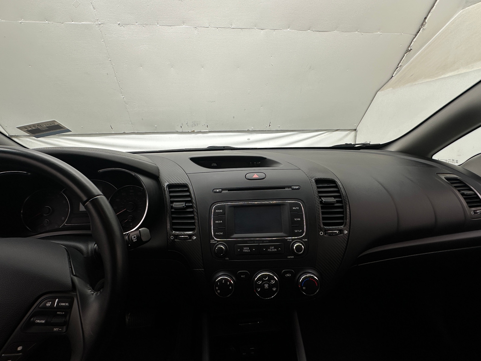 Thumbnail: 2016 Kia Forte - 3