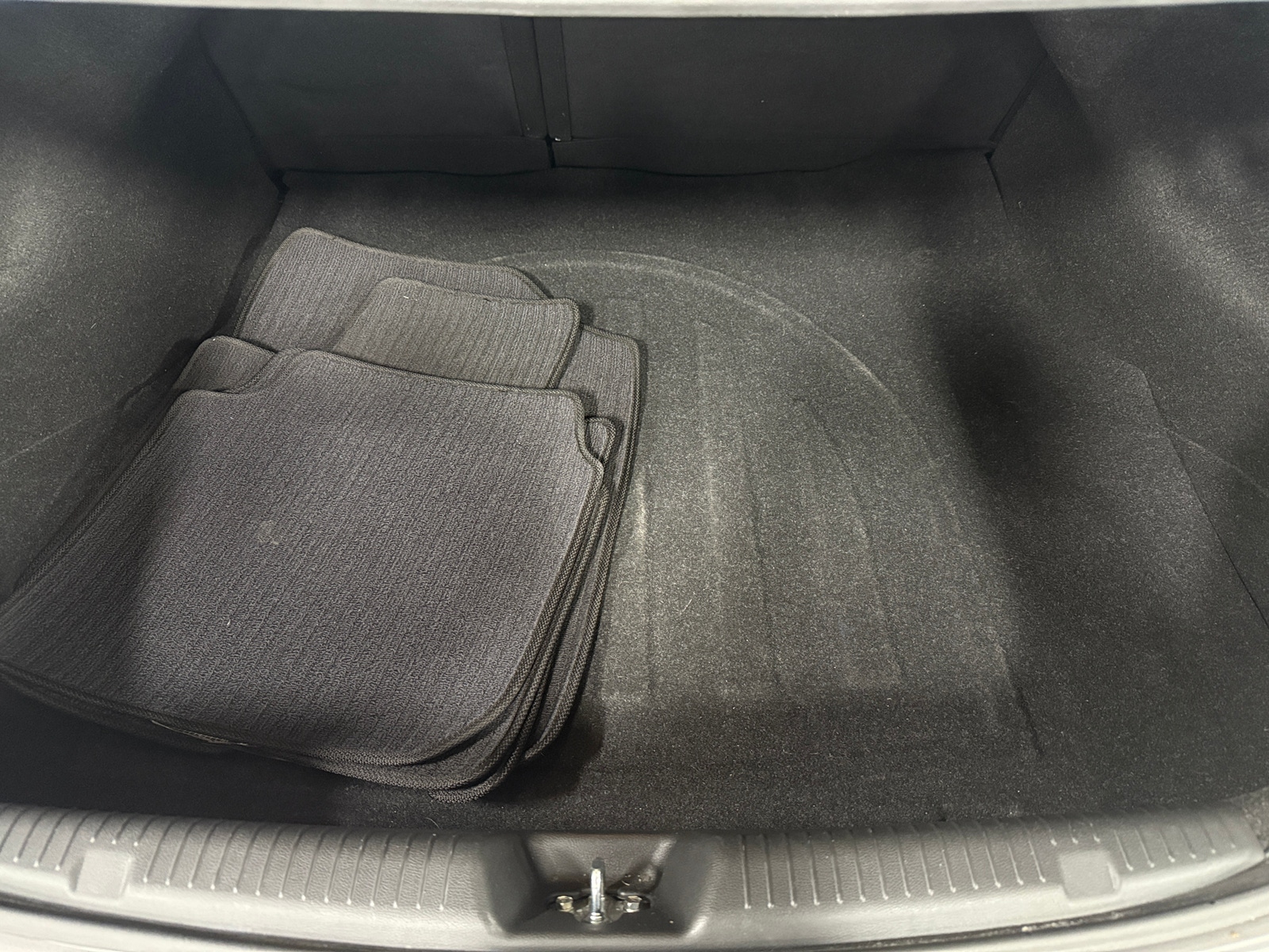 Thumbnail: 2013 Hyundai Elantra - 6