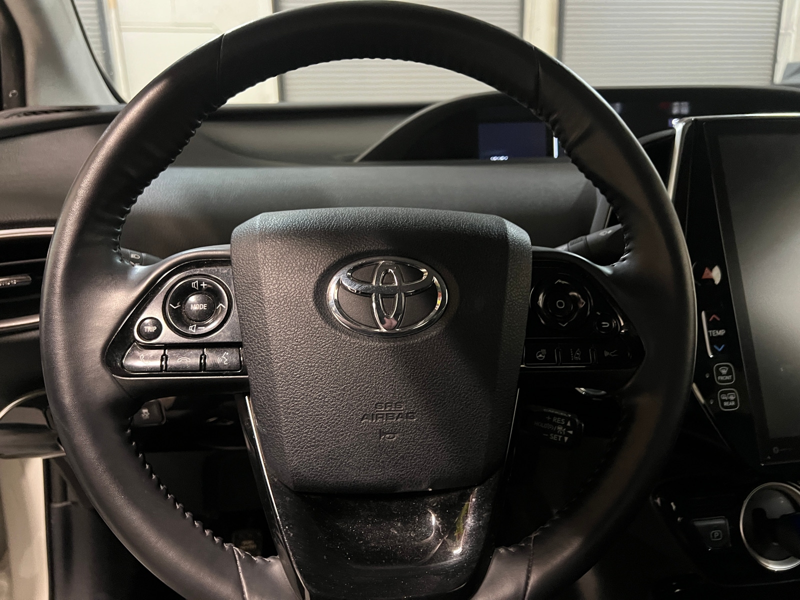 Thumbnail: 2020 Toyota Prius Prime - 4