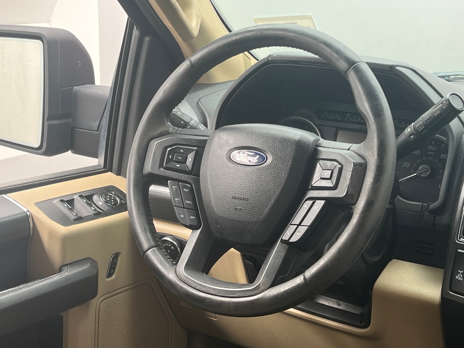 Thumbnail: 2017 Ford Econoline - 5