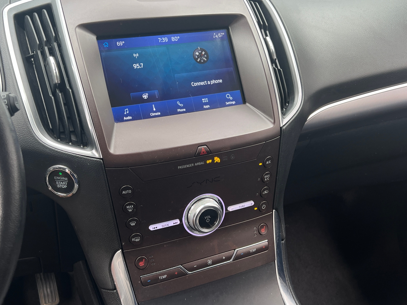 Thumbnail: 2020 Ford Edge - 3
