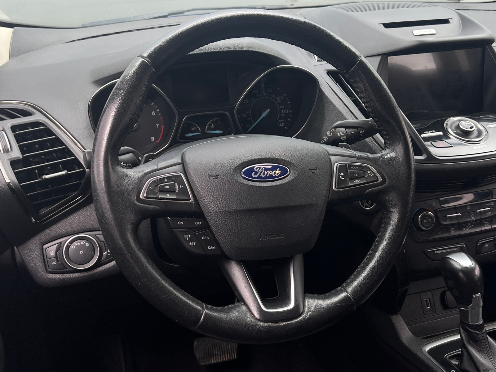 Thumbnail: 2017 Ford Escape - 4