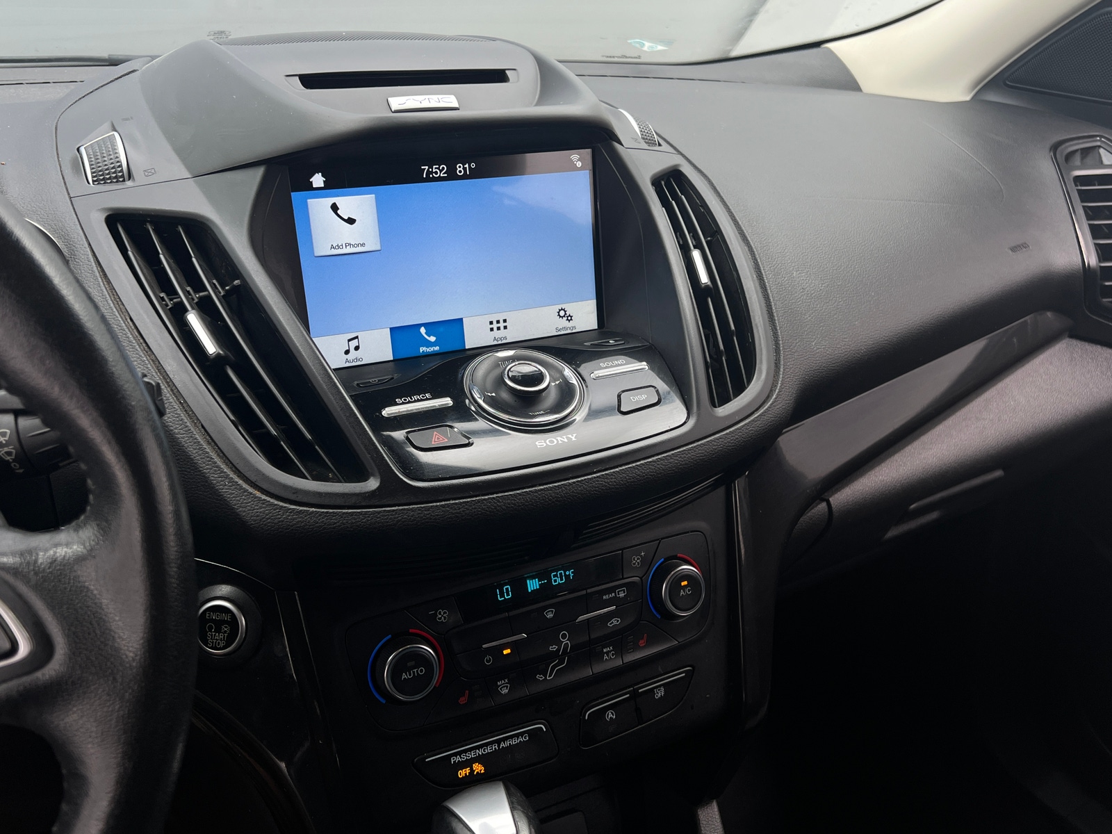 Thumbnail: 2017 Ford Escape - 3