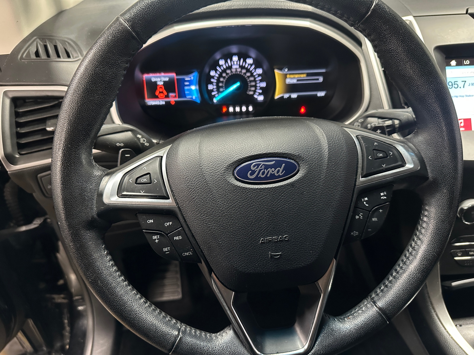 Thumbnail: 2017 Ford Edge - 4