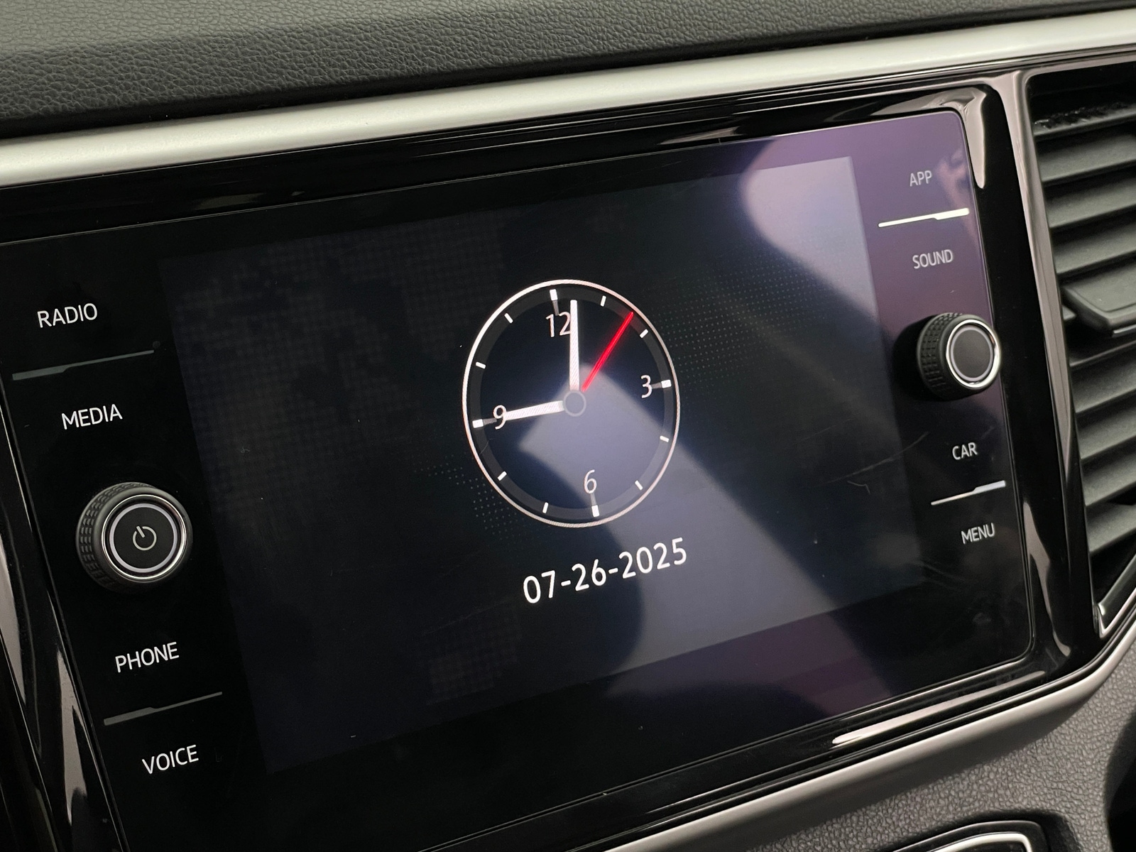 Thumbnail: 2022 Volkswagen Atlas - 3