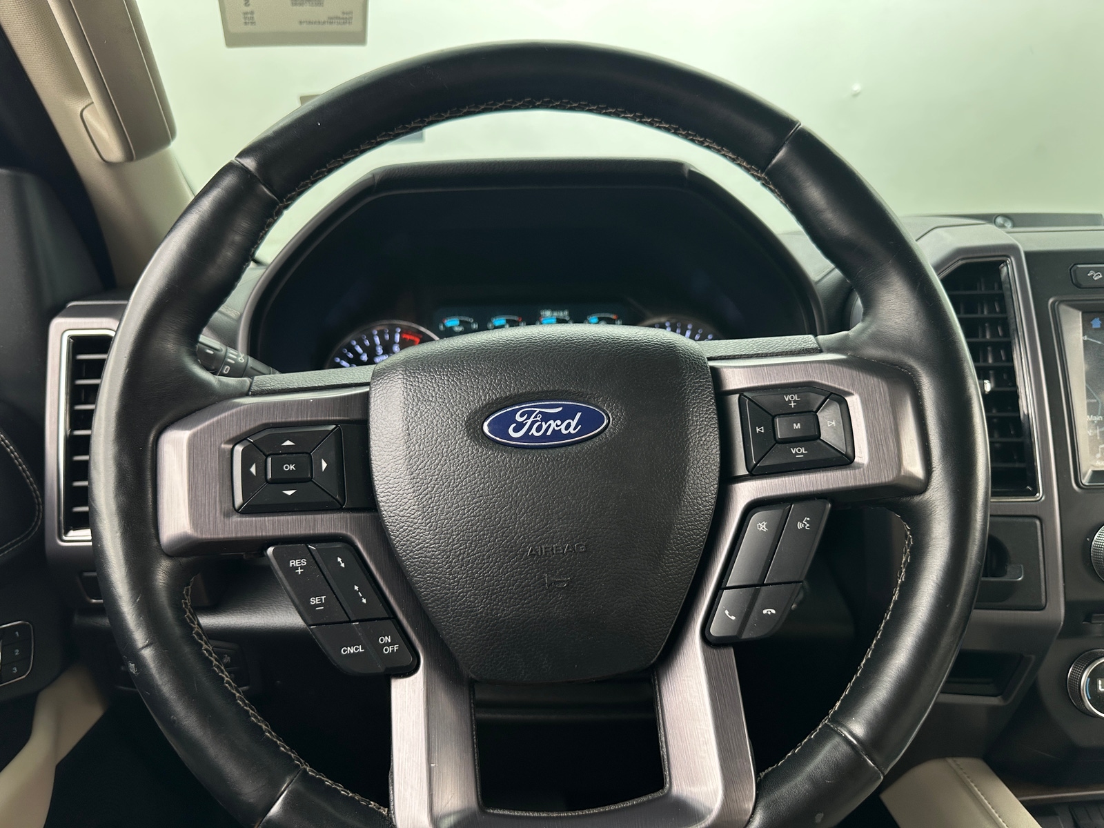 Thumbnail: 2018 Ford Expedition - 4