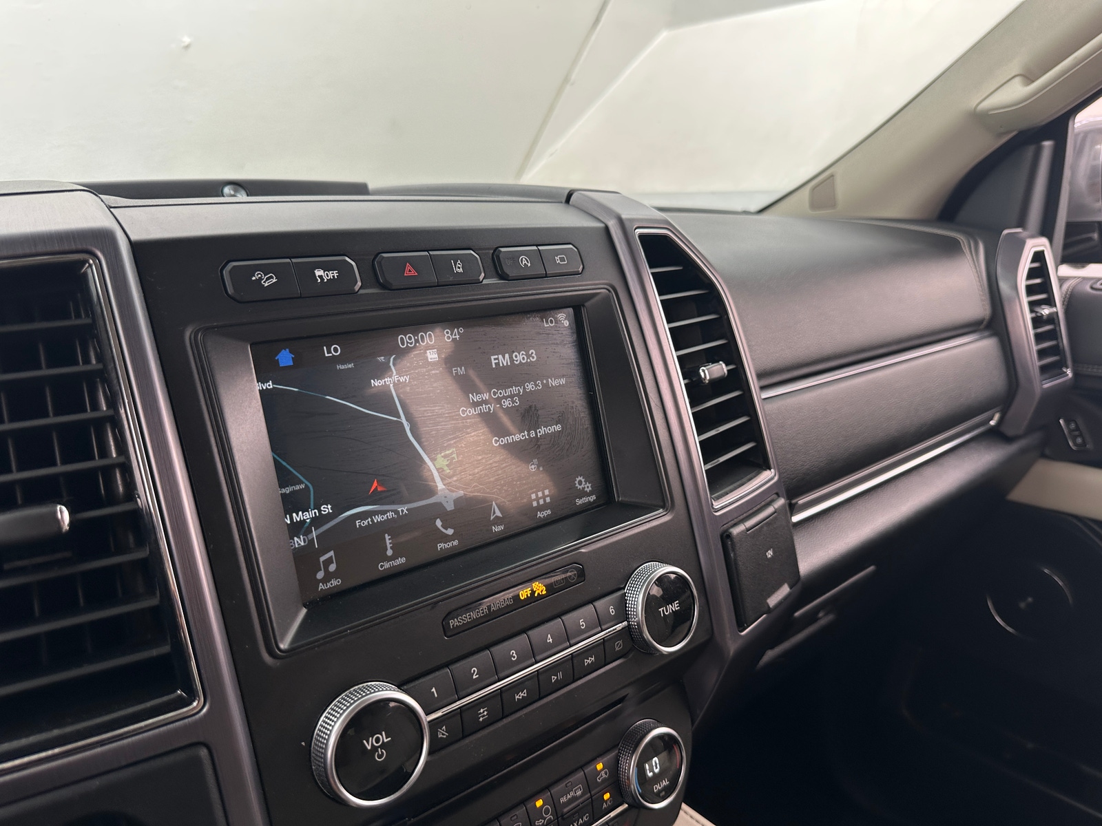 Thumbnail: 2018 Ford Expedition - 3
