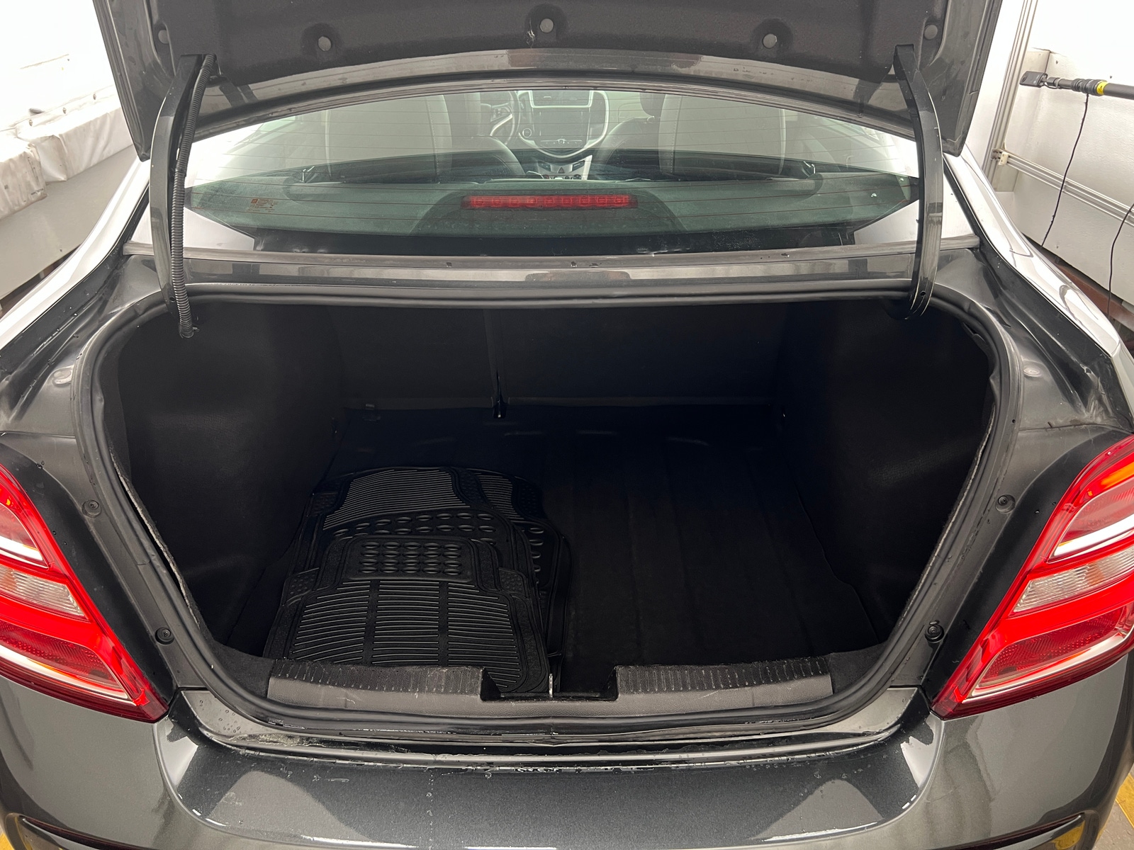 Thumbnail: 2019 Chevrolet Sonic - 6