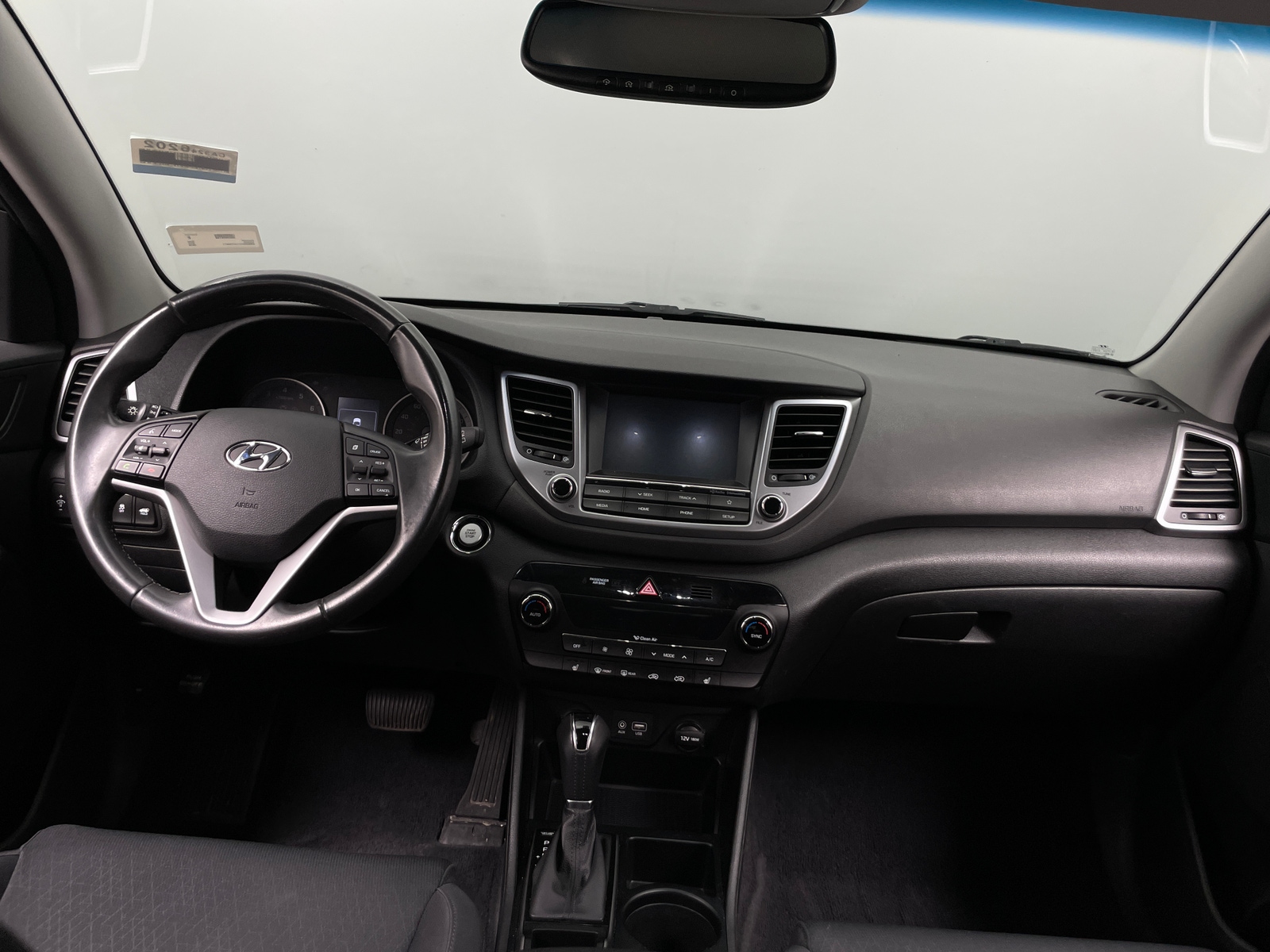 Thumbnail: 2018 Hyundai Tucson - 3