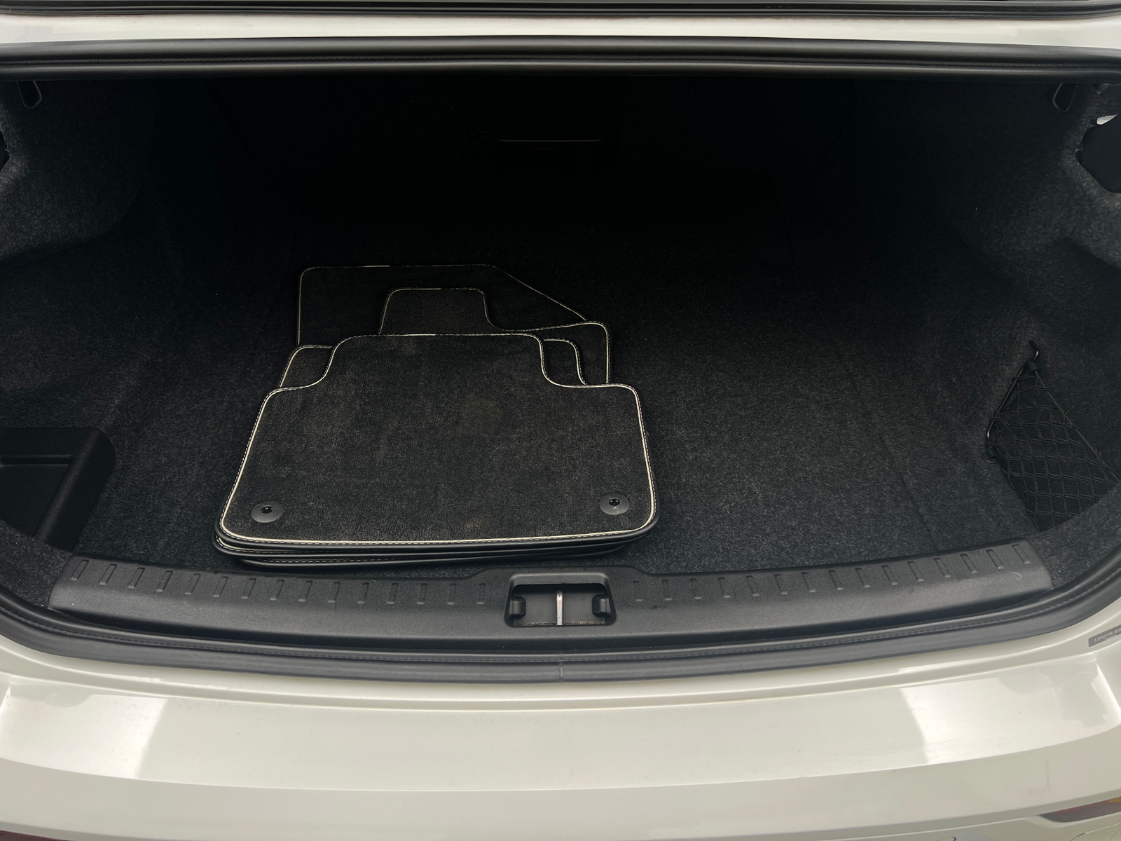 Thumbnail: 2020 Volvo S60 - 6