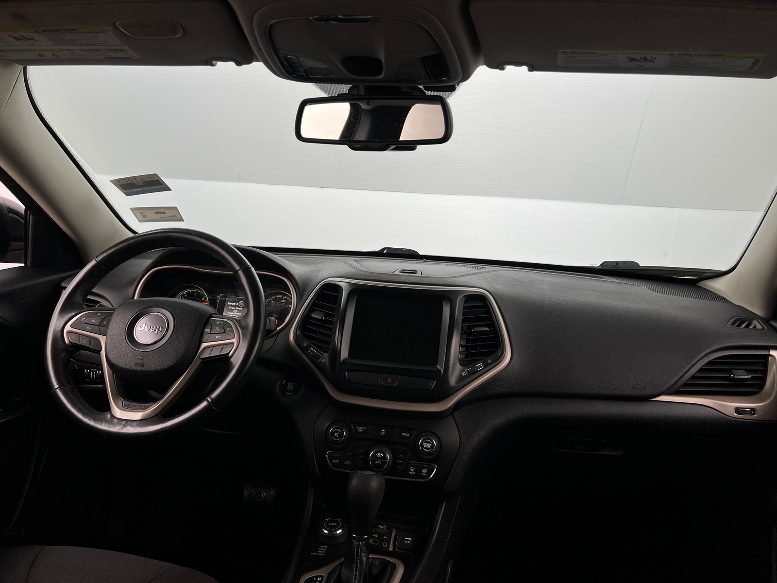 Thumbnail: 2016 Jeep Cherokee - 3