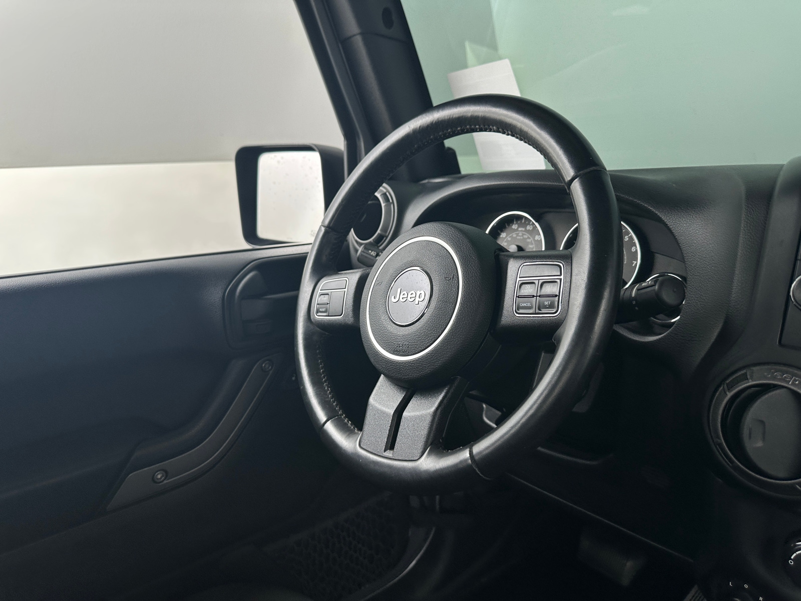 Thumbnail: 2017 Jeep Wrangler - 5