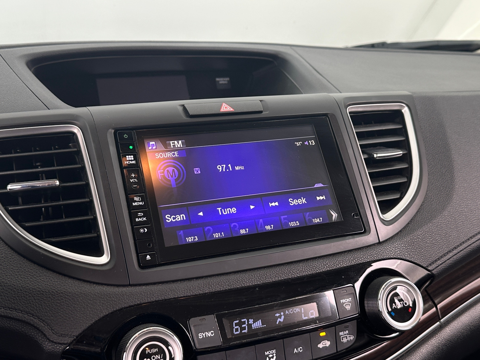 Thumbnail: 2015 Honda CR-V - 3