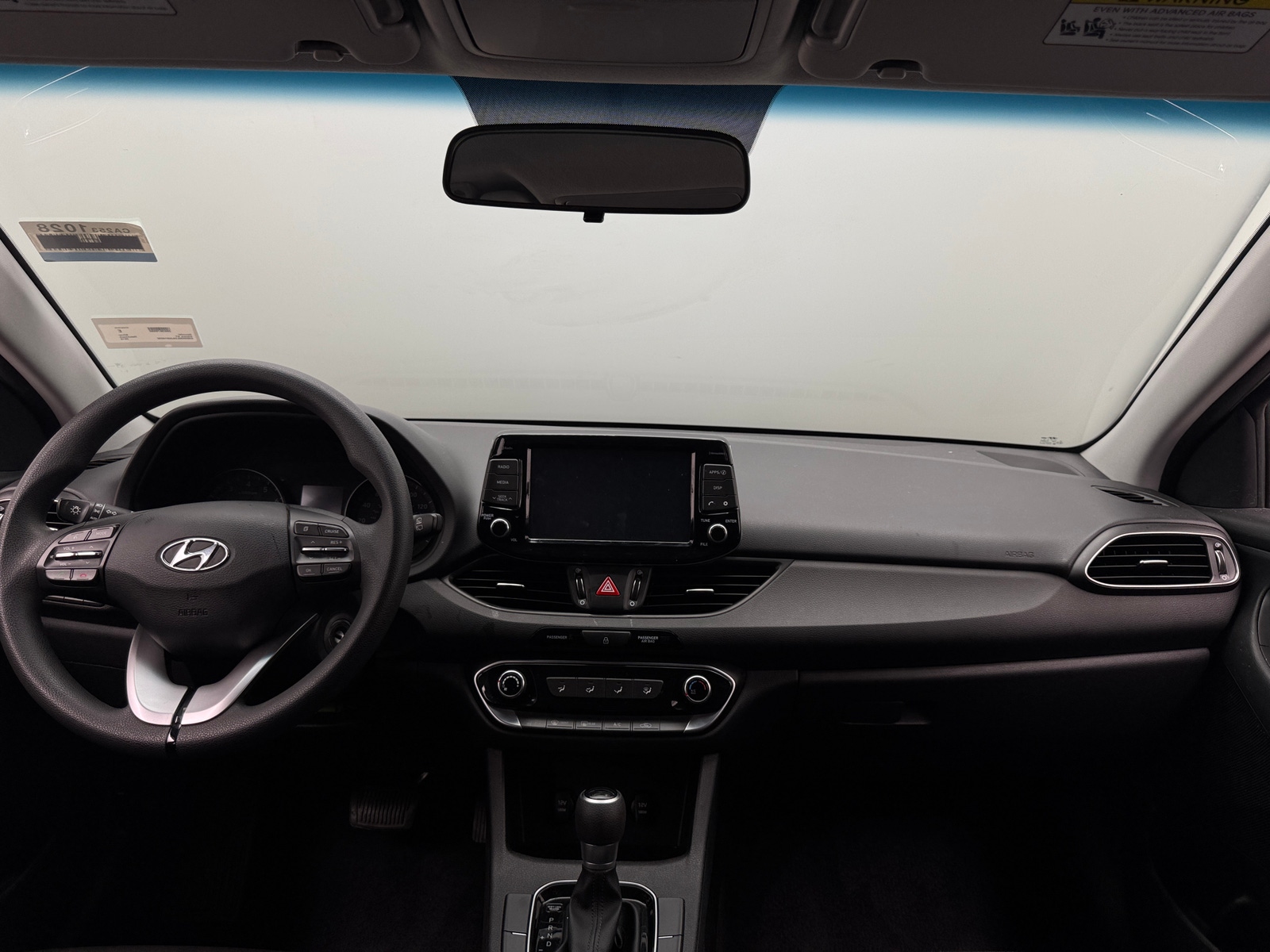 Thumbnail: 2018 Hyundai Elantra - 3