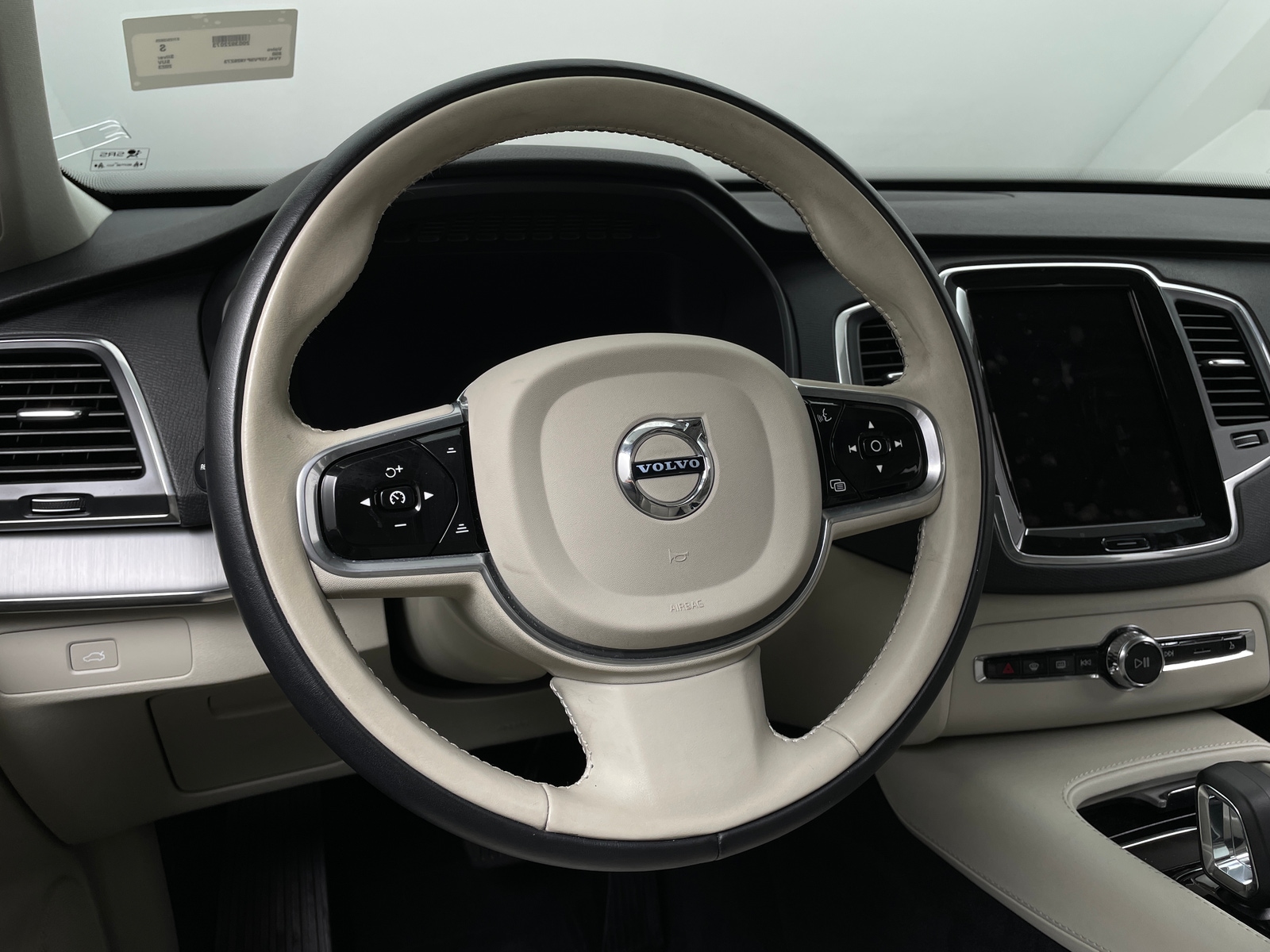 Thumbnail: 2023 Volvo XC90 - 4