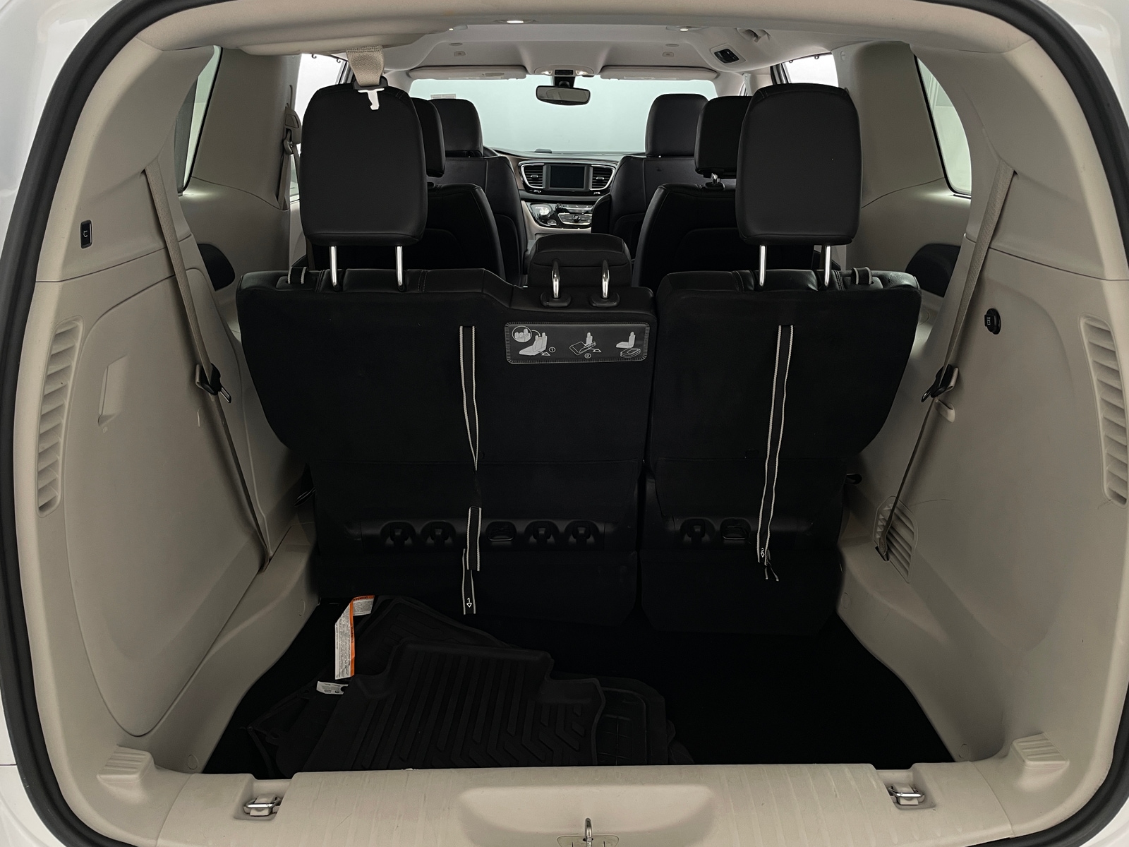 Thumbnail: 2019 Chrysler Pacifica - 6