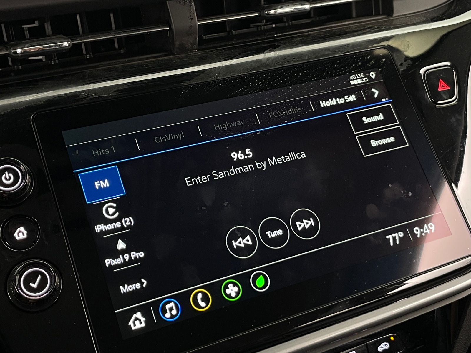 Thumbnail: 2023 Chevrolet Bolt EUV - 3